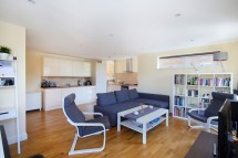 Images for Green Lanes, Manor House Court, N4