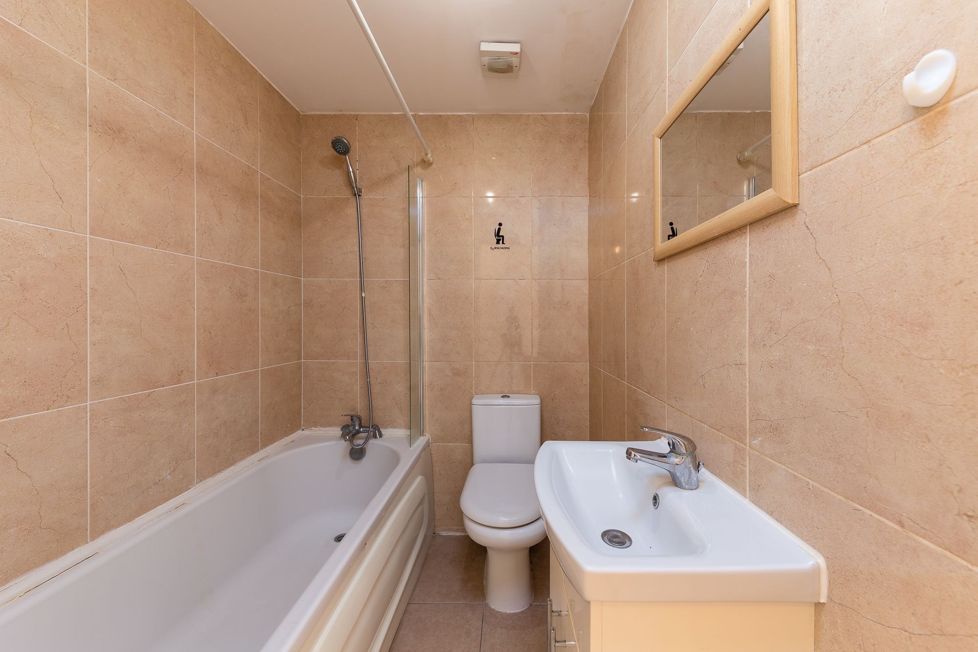 Images for Blackstock Road, London, N4 EAID:2092695728 BID:03b1b085-2c4d-4c75-8eea-20939b8639ac