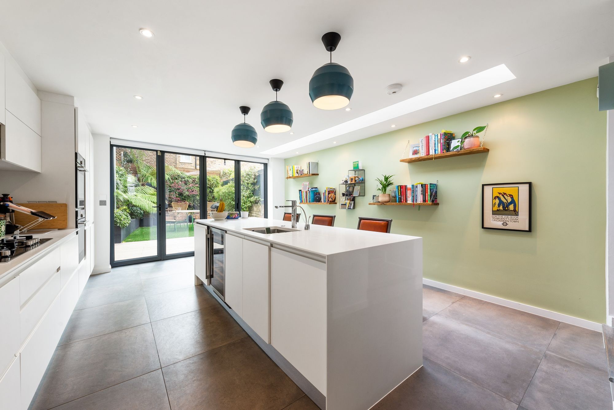 Images for Plimsoll Road, London, N4 EAID:2092695728 BID:03b1b085-2c4d-4c75-8eea-20939b8639ac