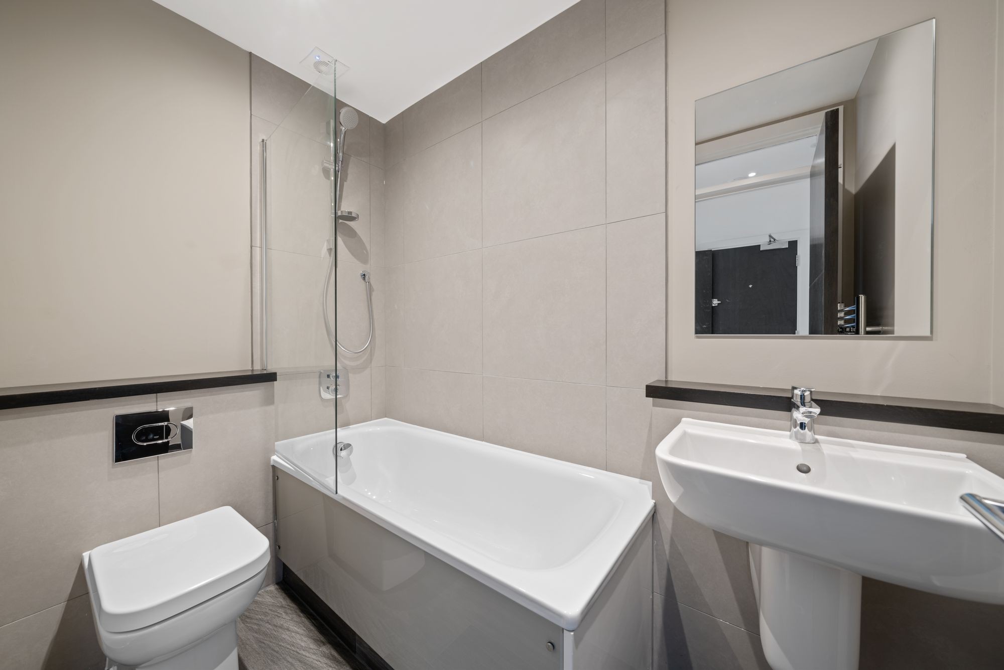 Images for Queens Drive, London, N4 EAID:2092695728 BID:03b1b085-2c4d-4c75-8eea-20939b8639ac