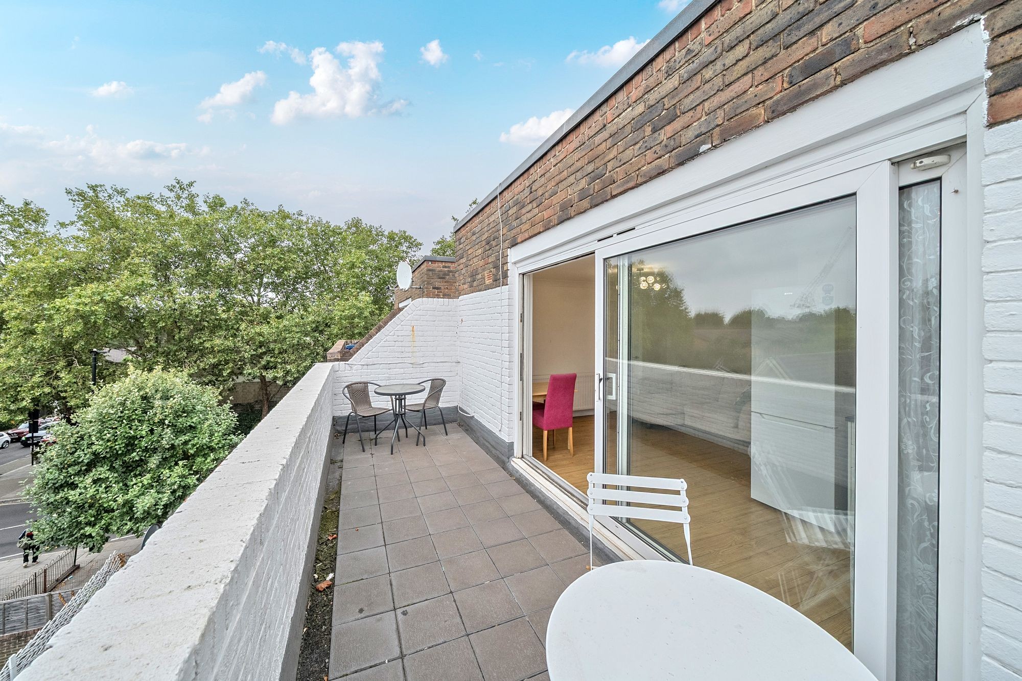 Salisbury Walk, London, N19