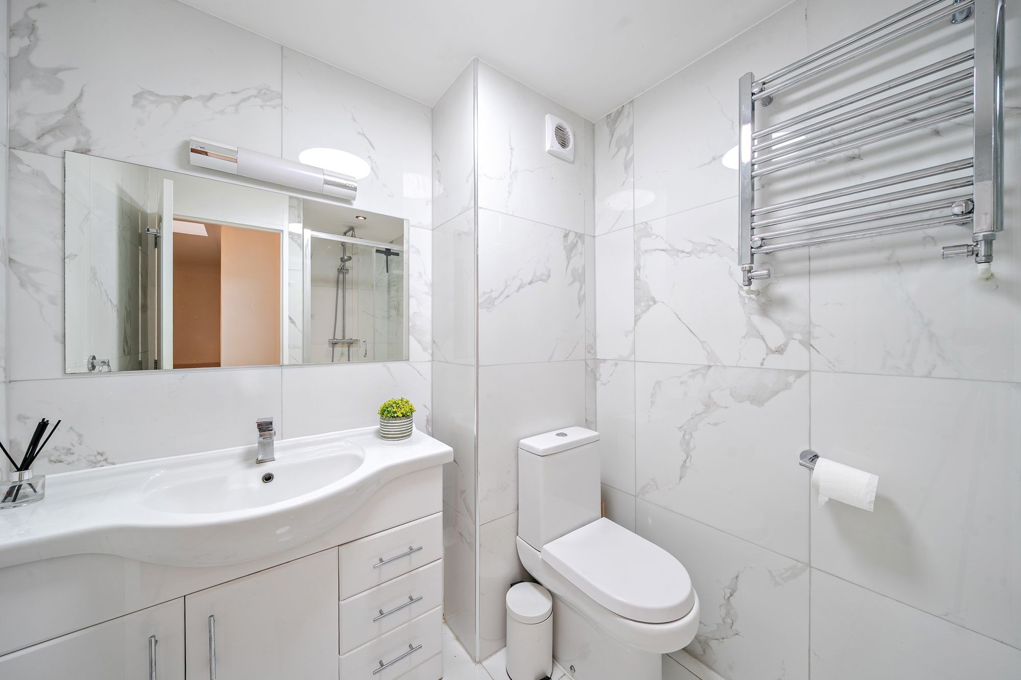 Images for Salisbury Walk, London, N19 EAID:2092695728 BID:a6721746-bd1f-4561-86df-c186f35b52e2