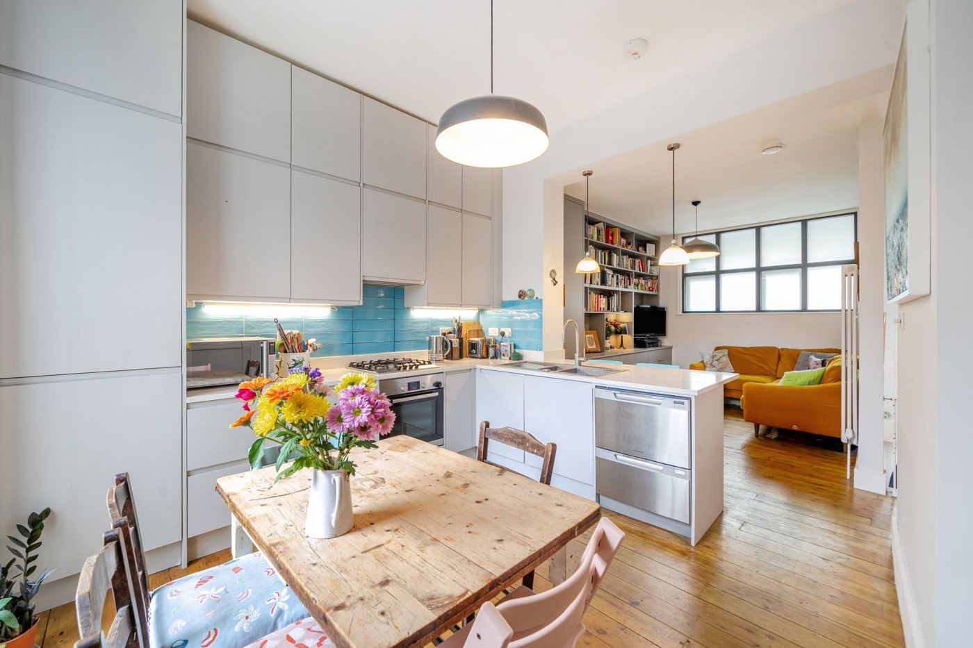 Images for 702 Holloway Road, London, N19 EAID:2092695728 BID:a6721746-bd1f-4561-86df-c186f35b52e2