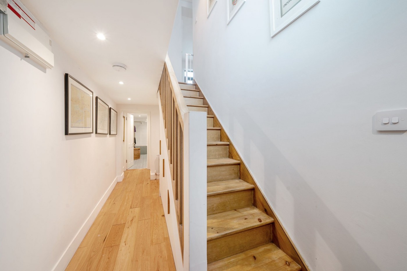 Images for 702 Holloway Road, London, N19 EAID:2092695728 BID:a6721746-bd1f-4561-86df-c186f35b52e2