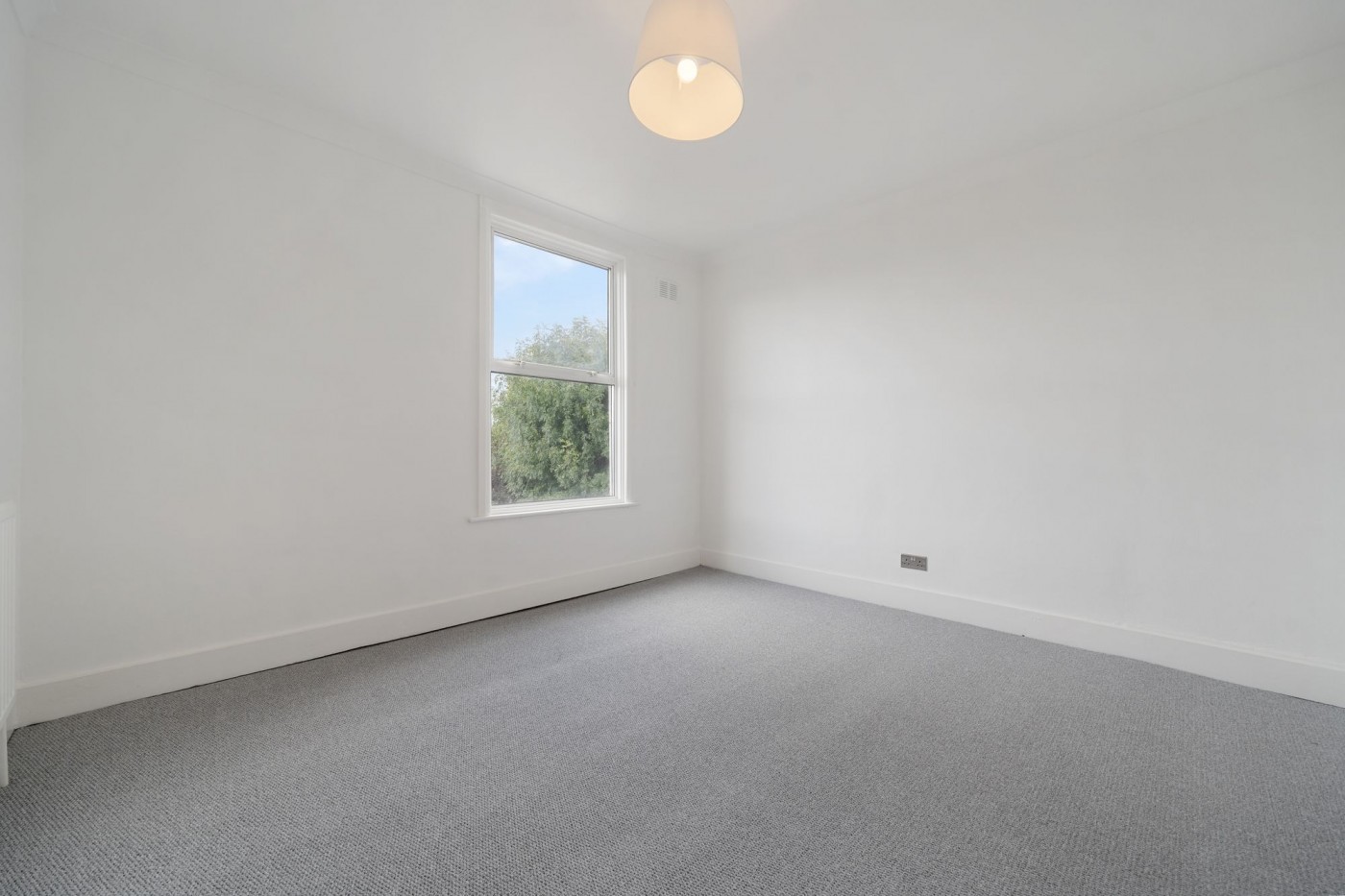 Images for Chatsworth Road, London, E5 EAID:2092695728 BID:03b1b085-2c4d-4c75-8eea-20939b8639ac