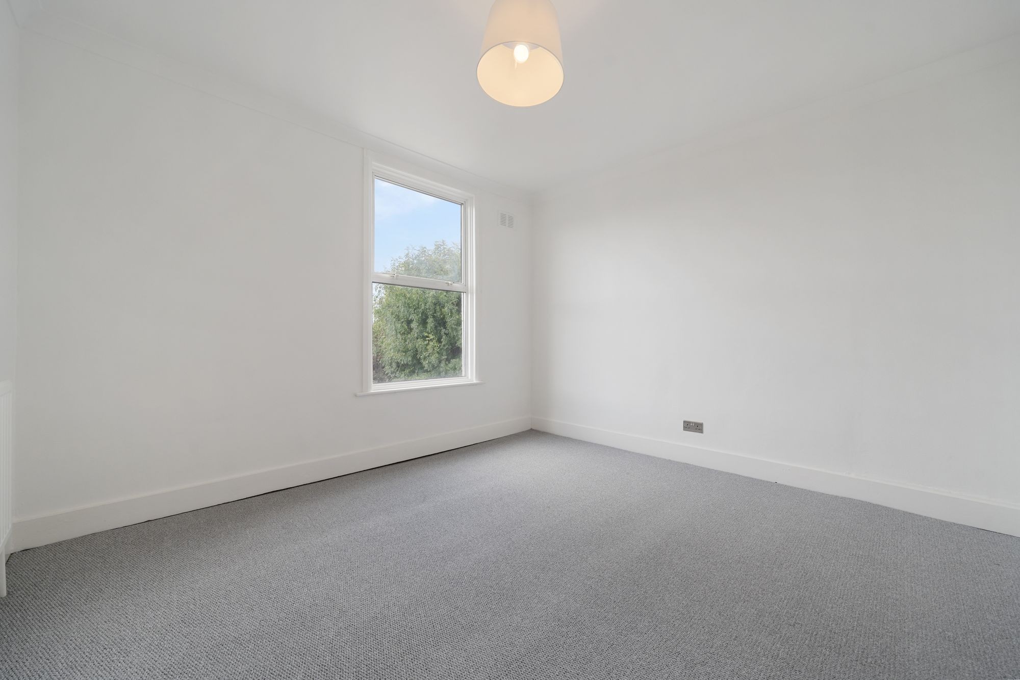 Images for Chatsworth Road, London, E5 EAID:2092695728 BID:03b1b085-2c4d-4c75-8eea-20939b8639ac