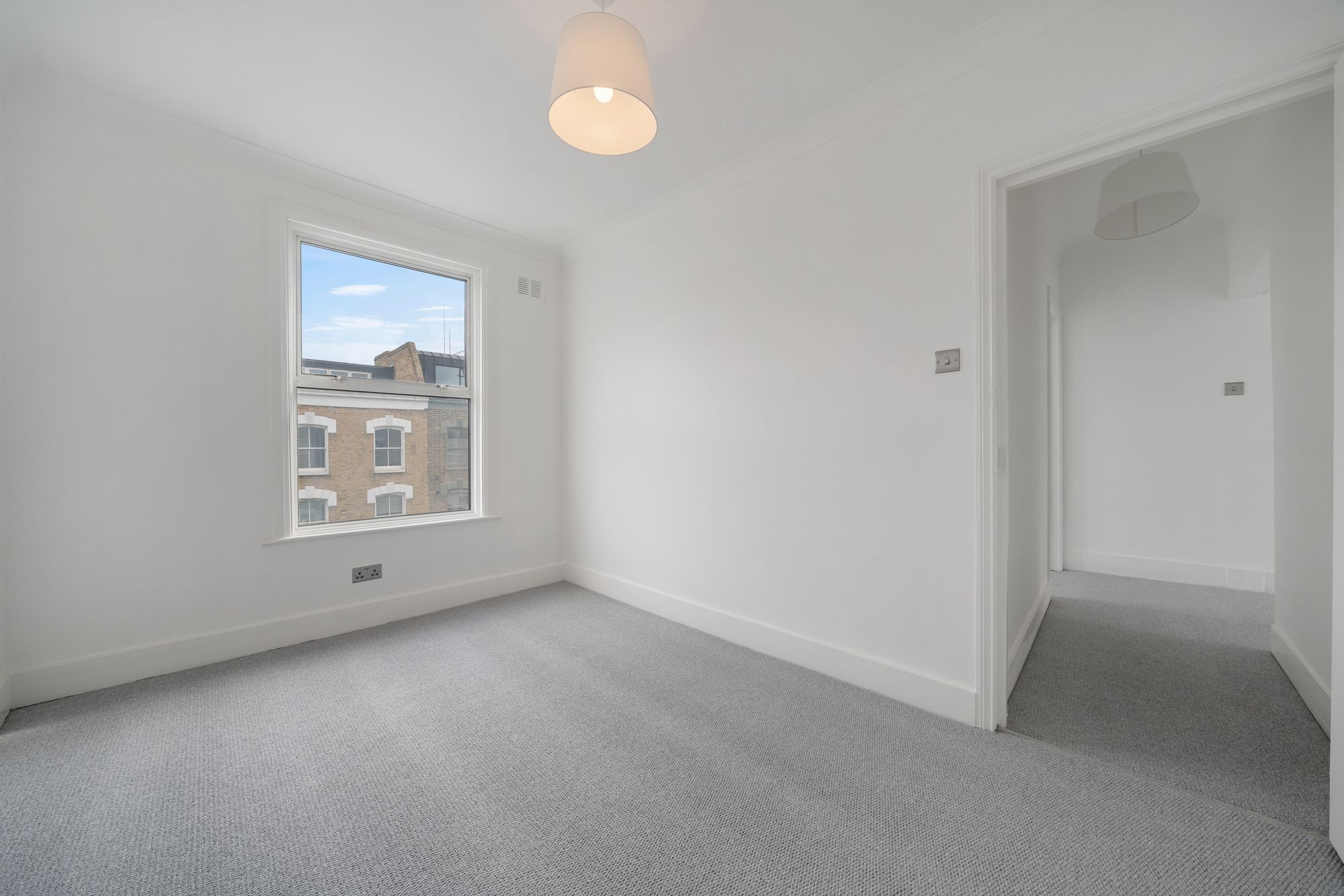 Images for Chatsworth Road, London, E5 EAID:2092695728 BID:03b1b085-2c4d-4c75-8eea-20939b8639ac