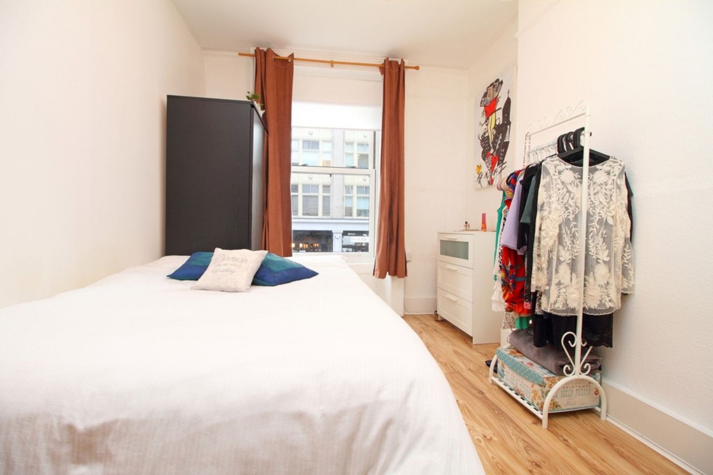 Images for Tottenham Court Road, London, W1T EAID:2092695728 BID:a6721746-bd1f-4561-86df-c186f35b52e2