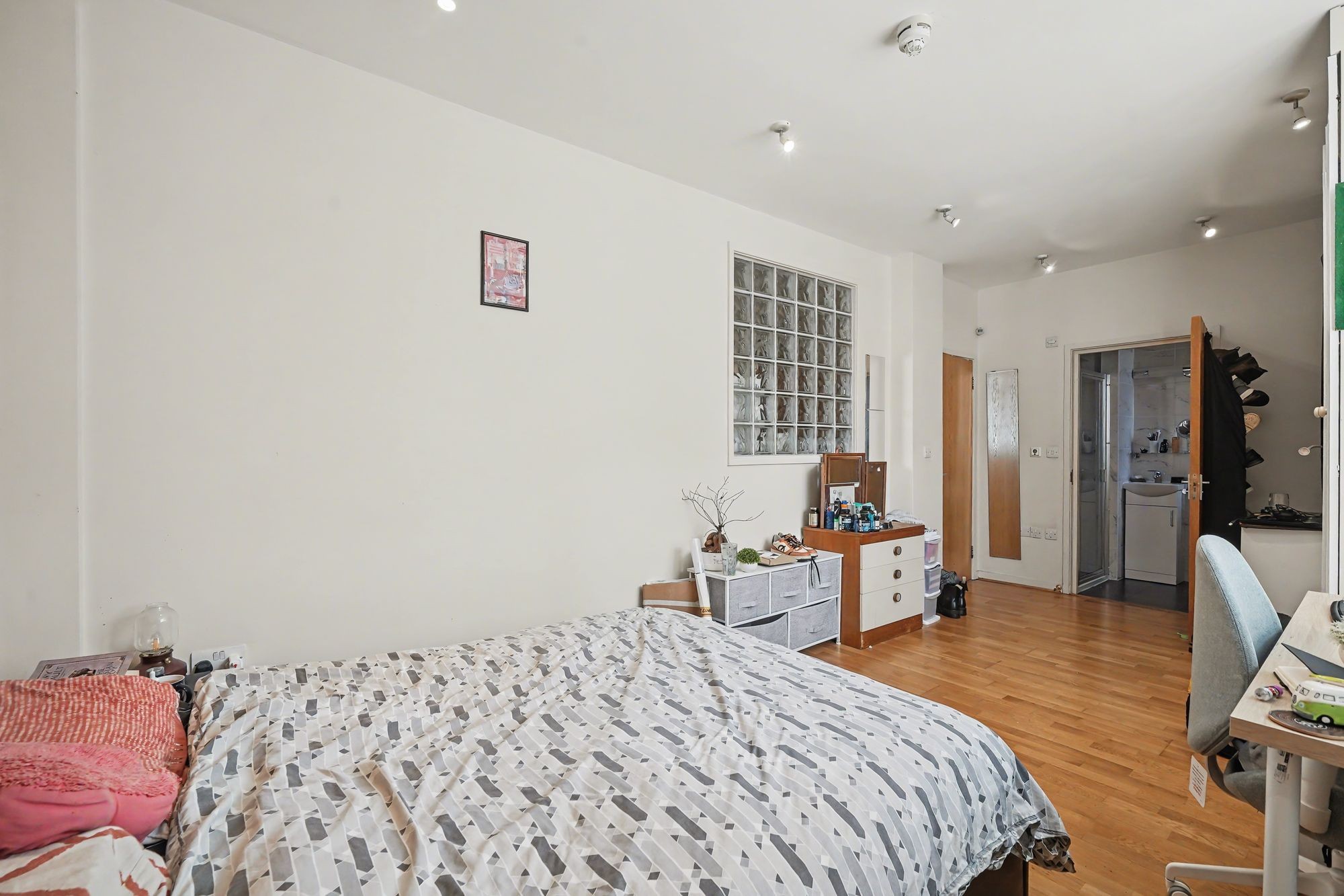 Images for Mount Pleasant Crescent, London, N4 EAID:2092695728 BID:d78cdad6-8851-45ca-b966-38a91e6bb6bf