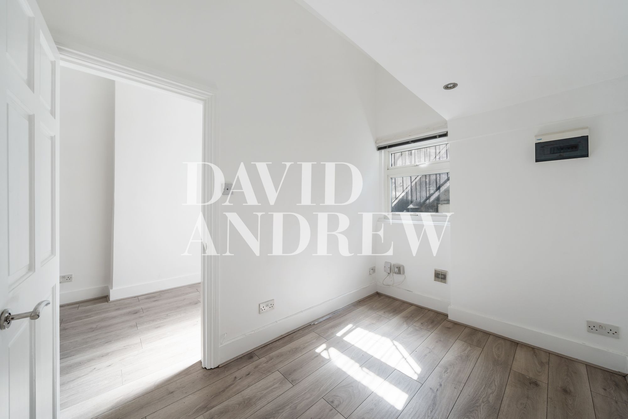 Images for Holloway Road, London, N19 EAID:2092695728 BID:a6721746-bd1f-4561-86df-c186f35b52e2