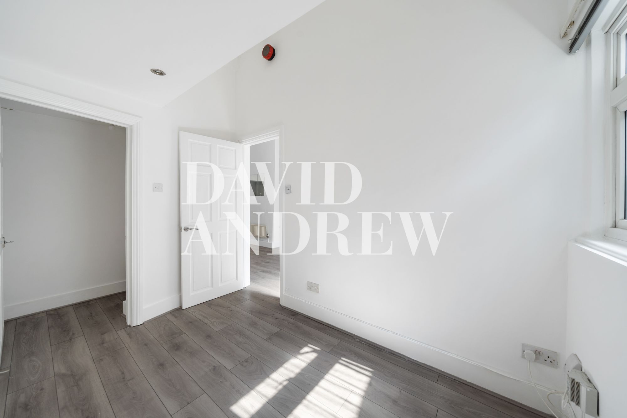 Images for Holloway Road, London, N19 EAID:2092695728 BID:a6721746-bd1f-4561-86df-c186f35b52e2