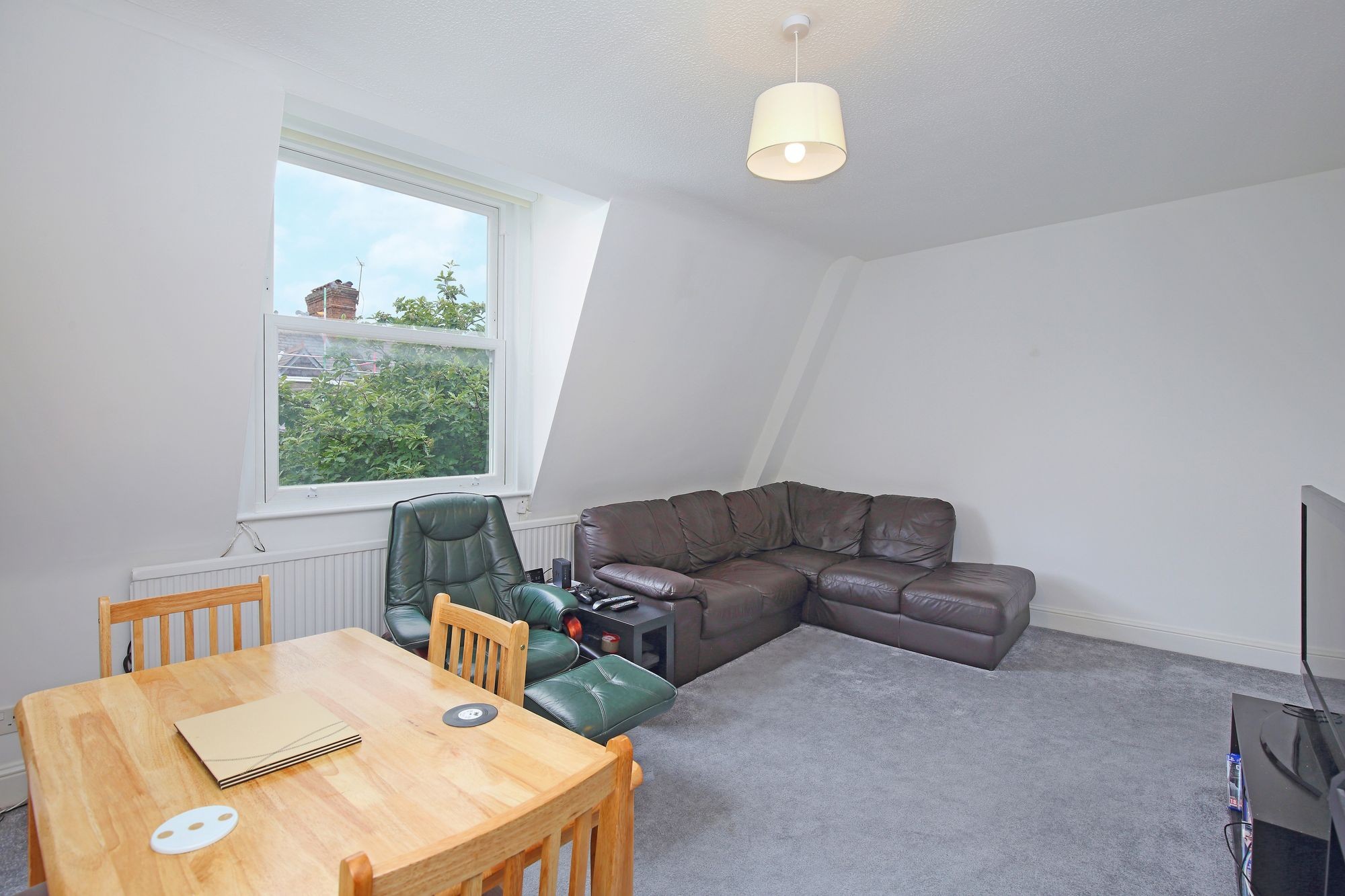 Images for Birnam Road, London, N4 EAID:2092695728 BID:d78cdad6-8851-45ca-b966-38a91e6bb6bf