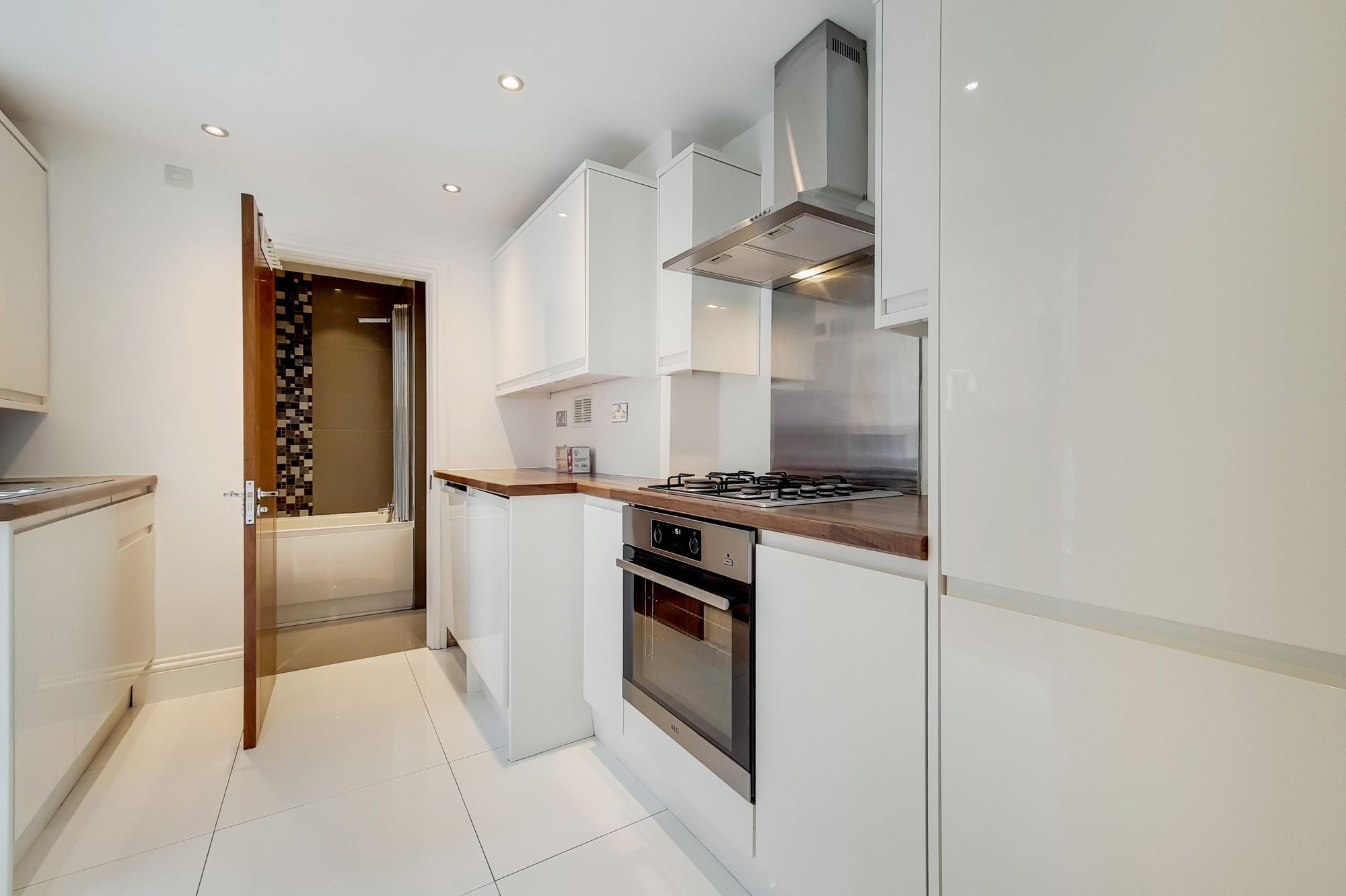 Images for Woodfall Road, London, N4 EAID:2092695728 BID:d78cdad6-8851-45ca-b966-38a91e6bb6bf