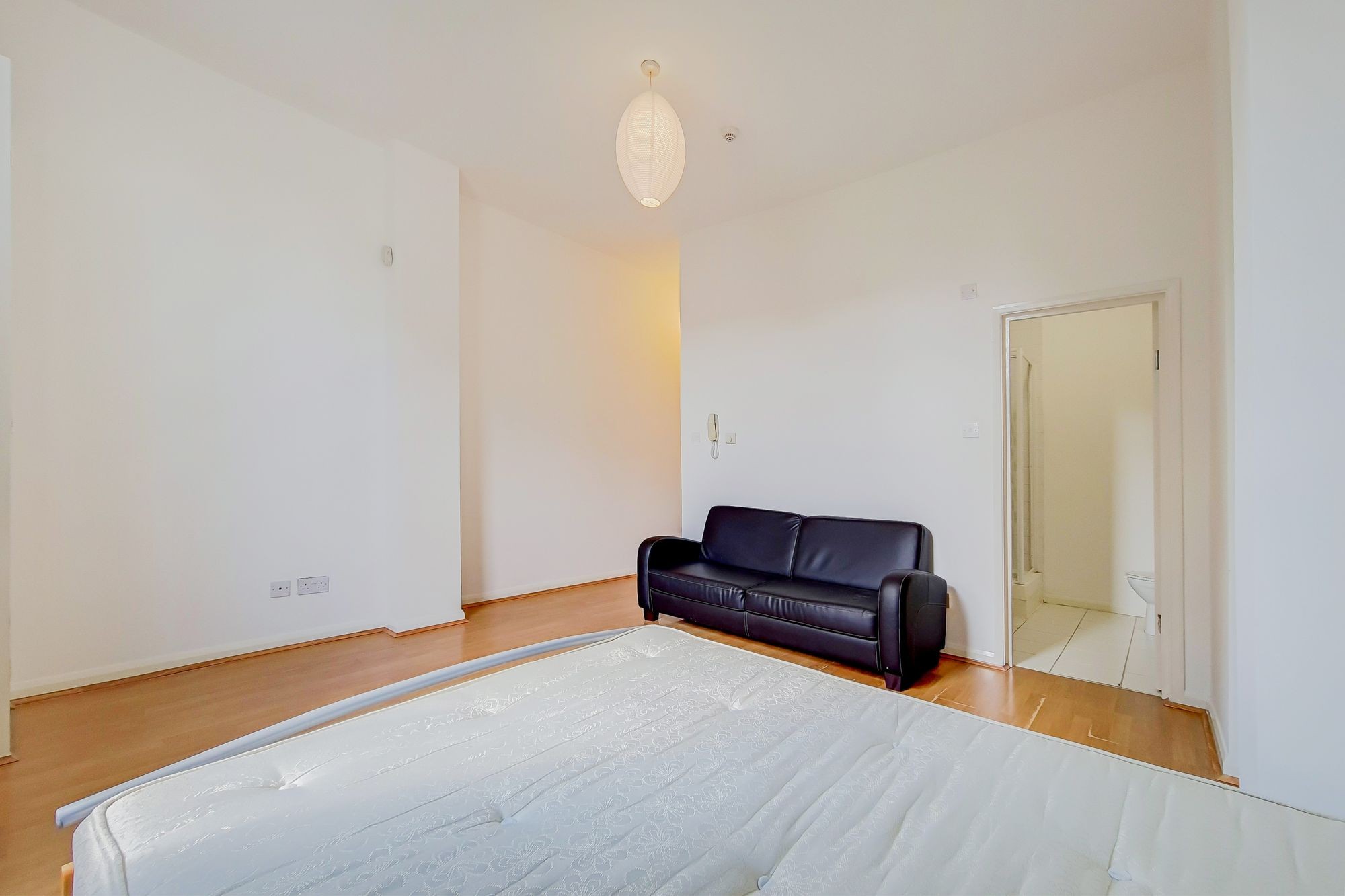 Images for Stroud Green Road, London, N4 EAID:2092695728 BID:d78cdad6-8851-45ca-b966-38a91e6bb6bf