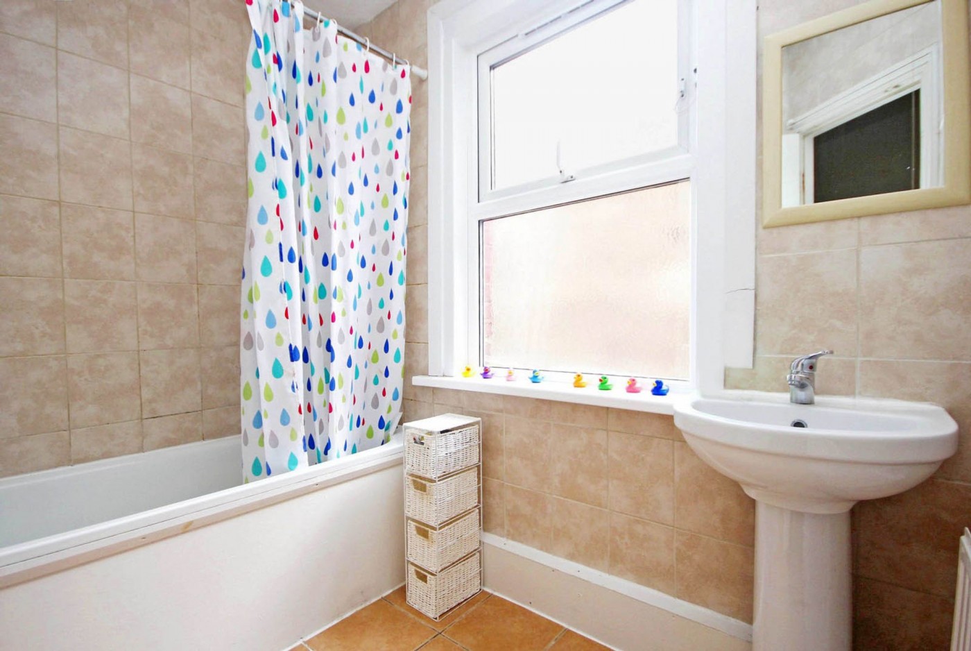 Images for Duckett Road, London, N4 EAID:2092695728 BID:d78cdad6-8851-45ca-b966-38a91e6bb6bf