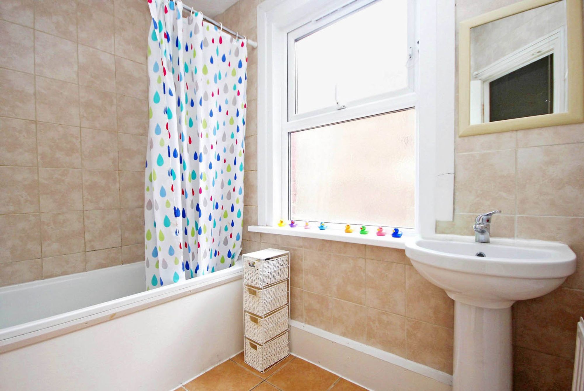 Images for Duckett Road, London, N4 EAID:2092695728 BID:d78cdad6-8851-45ca-b966-38a91e6bb6bf