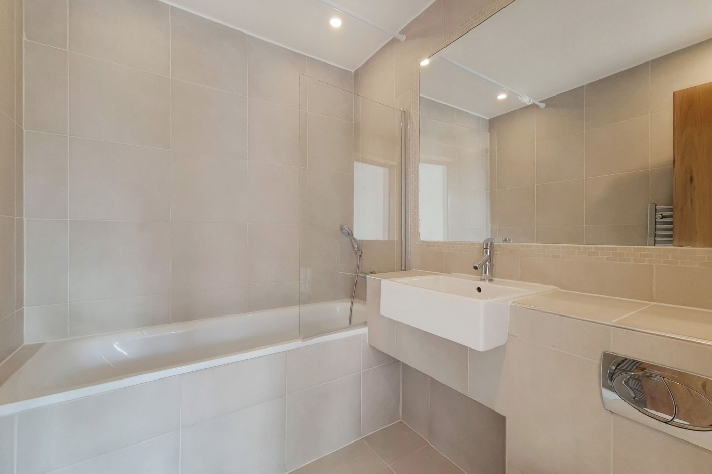 Images for The Broadway, Village Apartments, N8 EAID:2092695728 BID:d78cdad6-8851-45ca-b966-38a91e6bb6bf