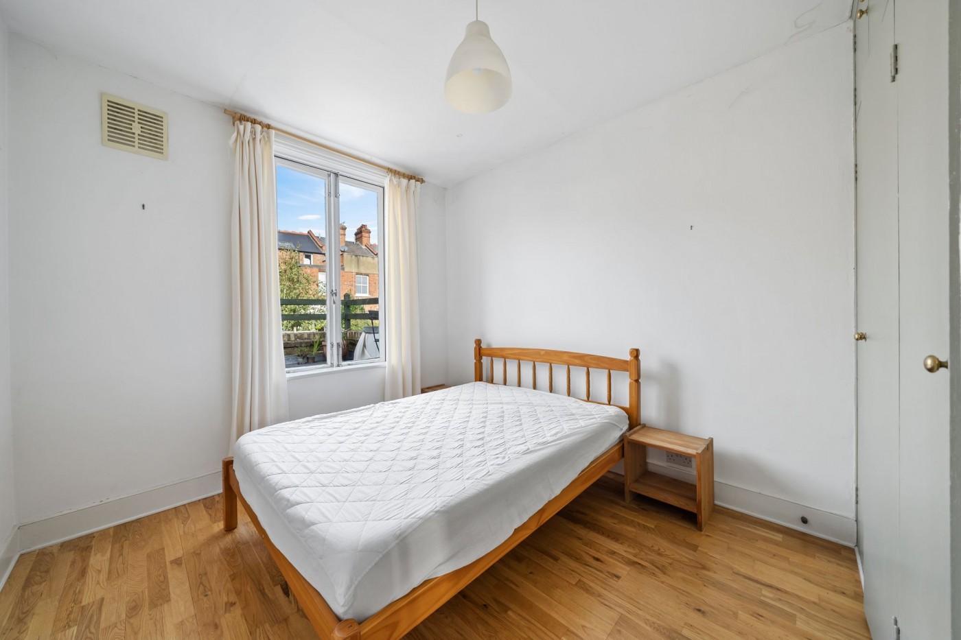 Images for Parolles Road, London, N19 EAID:2092695728 BID:a6721746-bd1f-4561-86df-c186f35b52e2