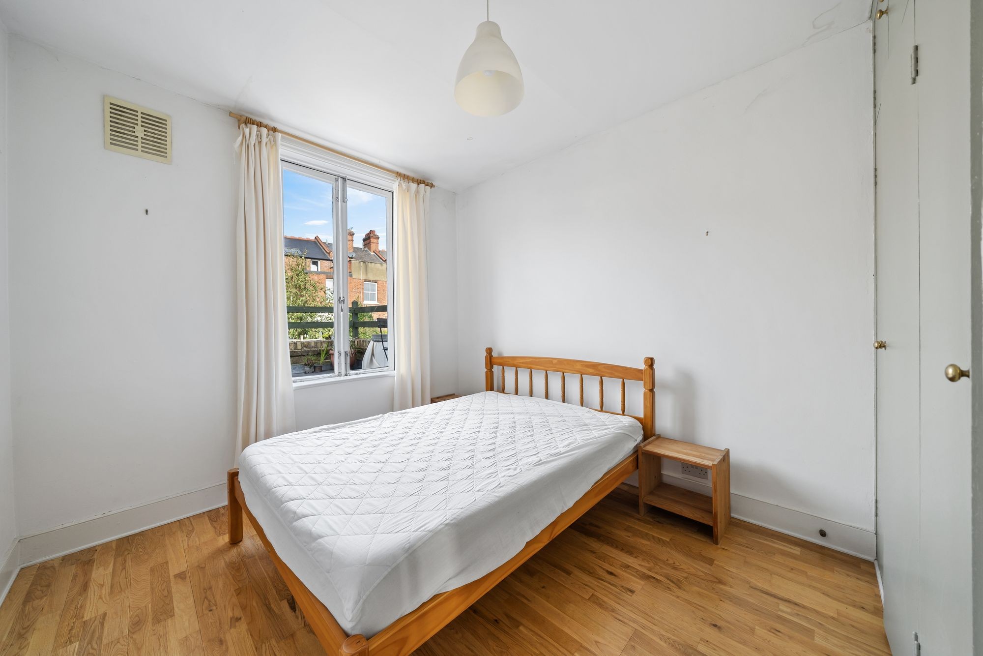 Images for Parolles Road, London, N19 EAID:2092695728 BID:a6721746-bd1f-4561-86df-c186f35b52e2