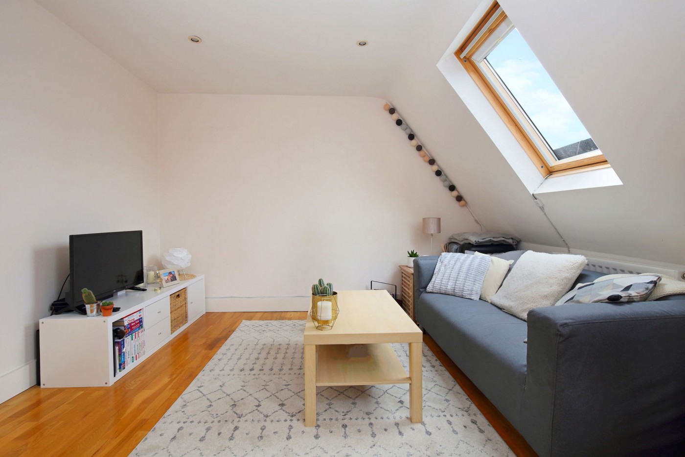 Images for Stroud Green Road, London, N4 EAID:2092695728 BID:d78cdad6-8851-45ca-b966-38a91e6bb6bf