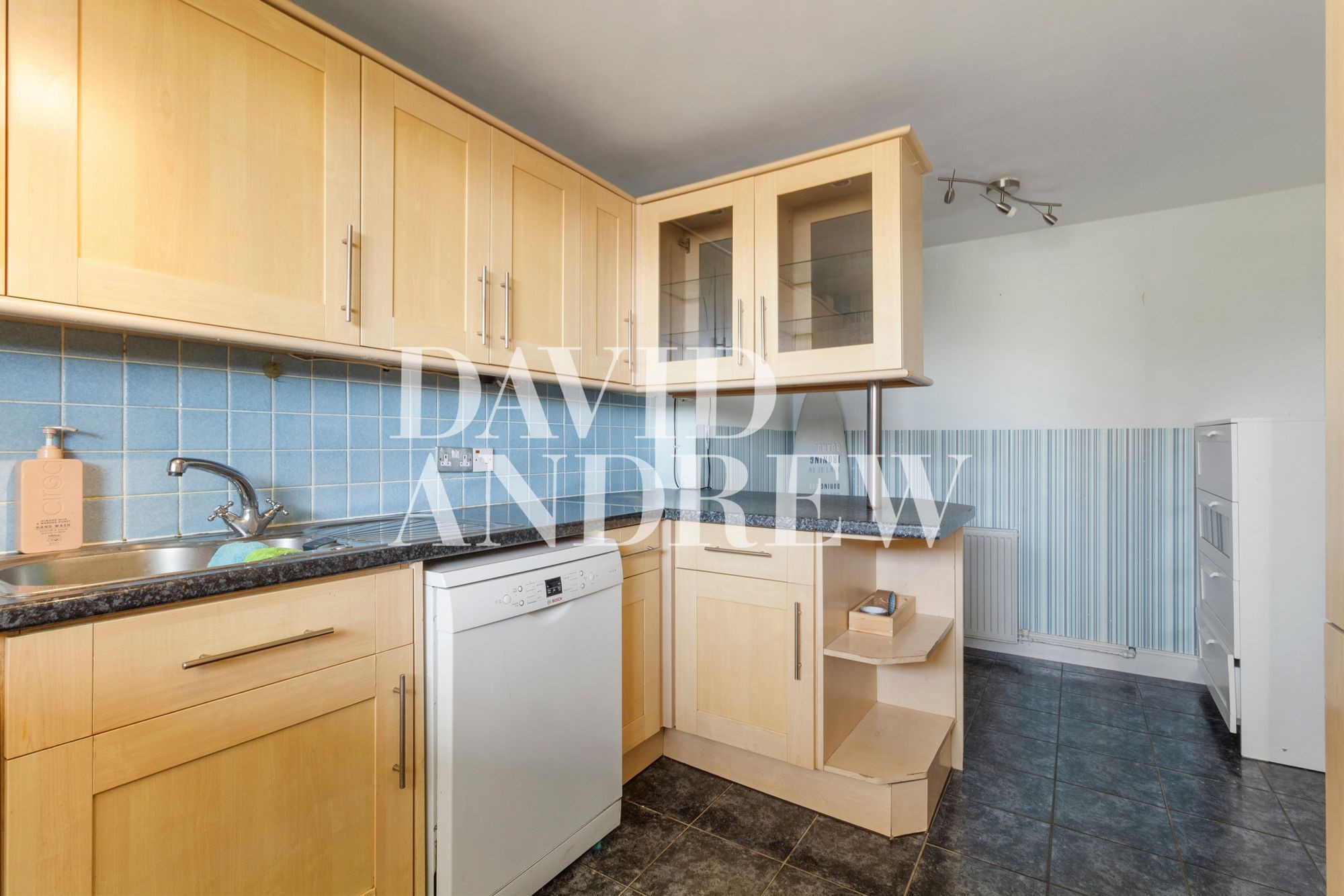 Images for Palmers Road, London, N11 EAID:2092695728 BID:d78cdad6-8851-45ca-b966-38a91e6bb6bf