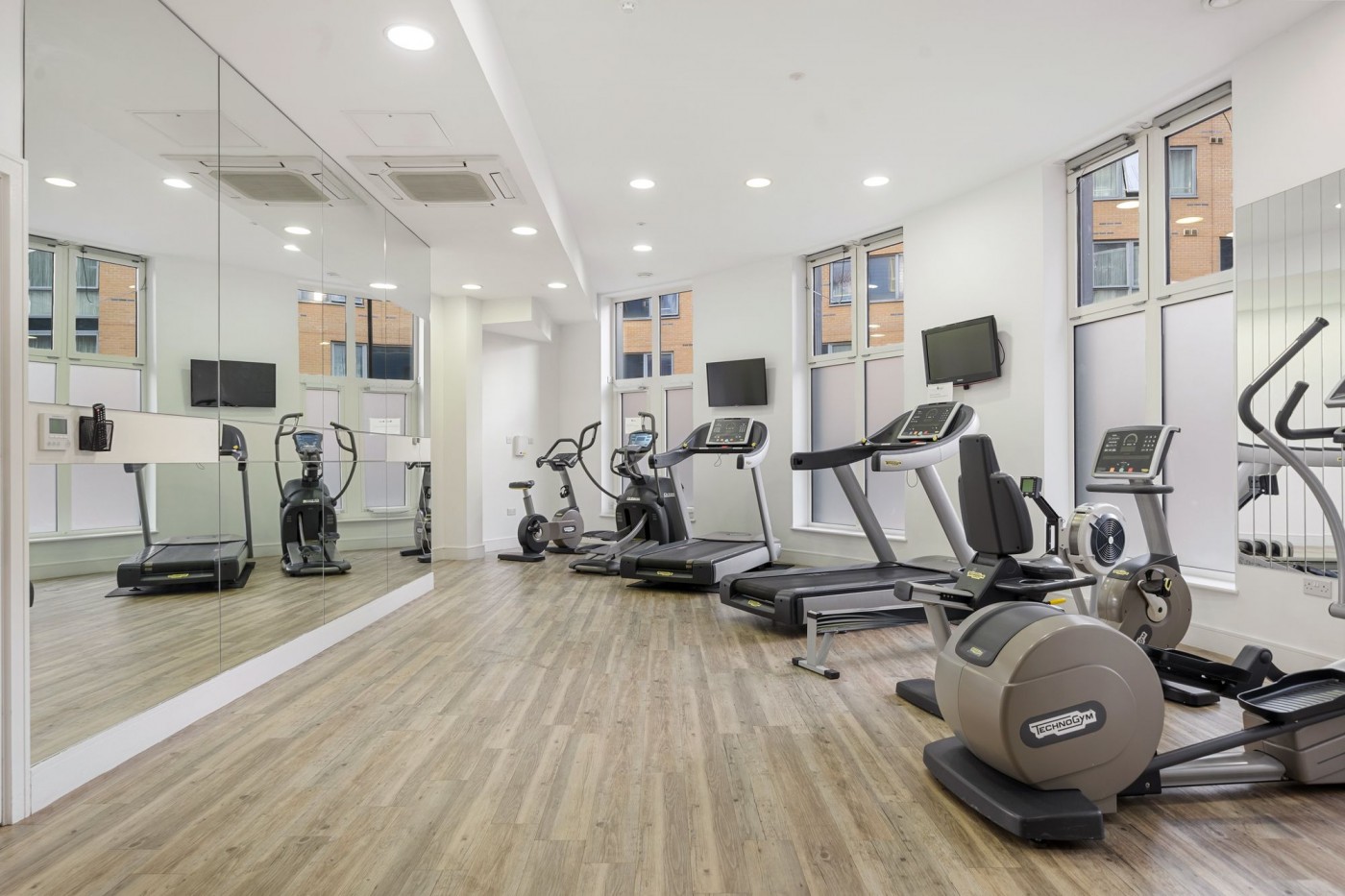 Images for Queensland Road, London, N7 EAID:2092695728 BID:a6721746-bd1f-4561-86df-c186f35b52e2