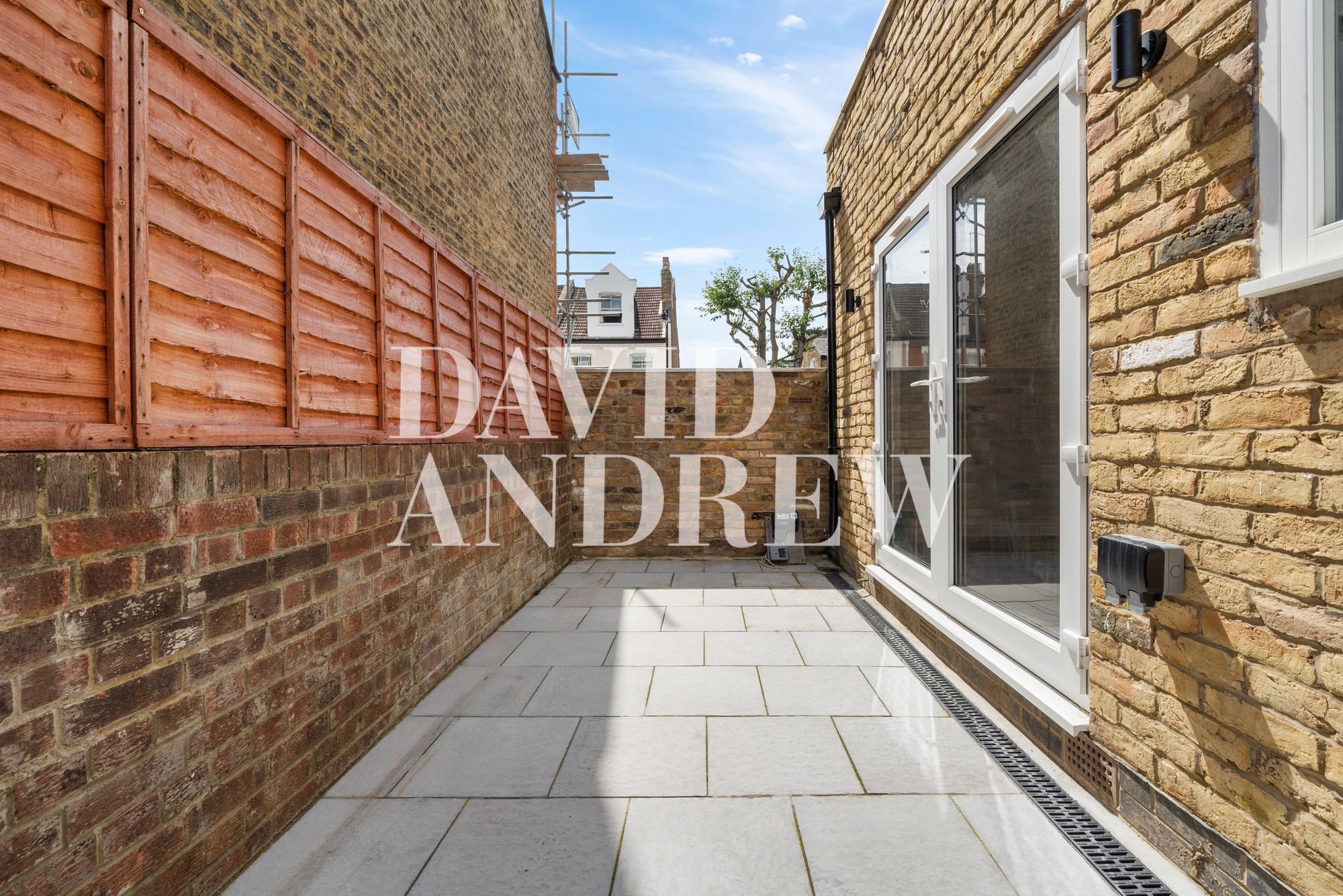 Images for Parolles Road, London, N19 EAID:2092695728 BID:a6721746-bd1f-4561-86df-c186f35b52e2