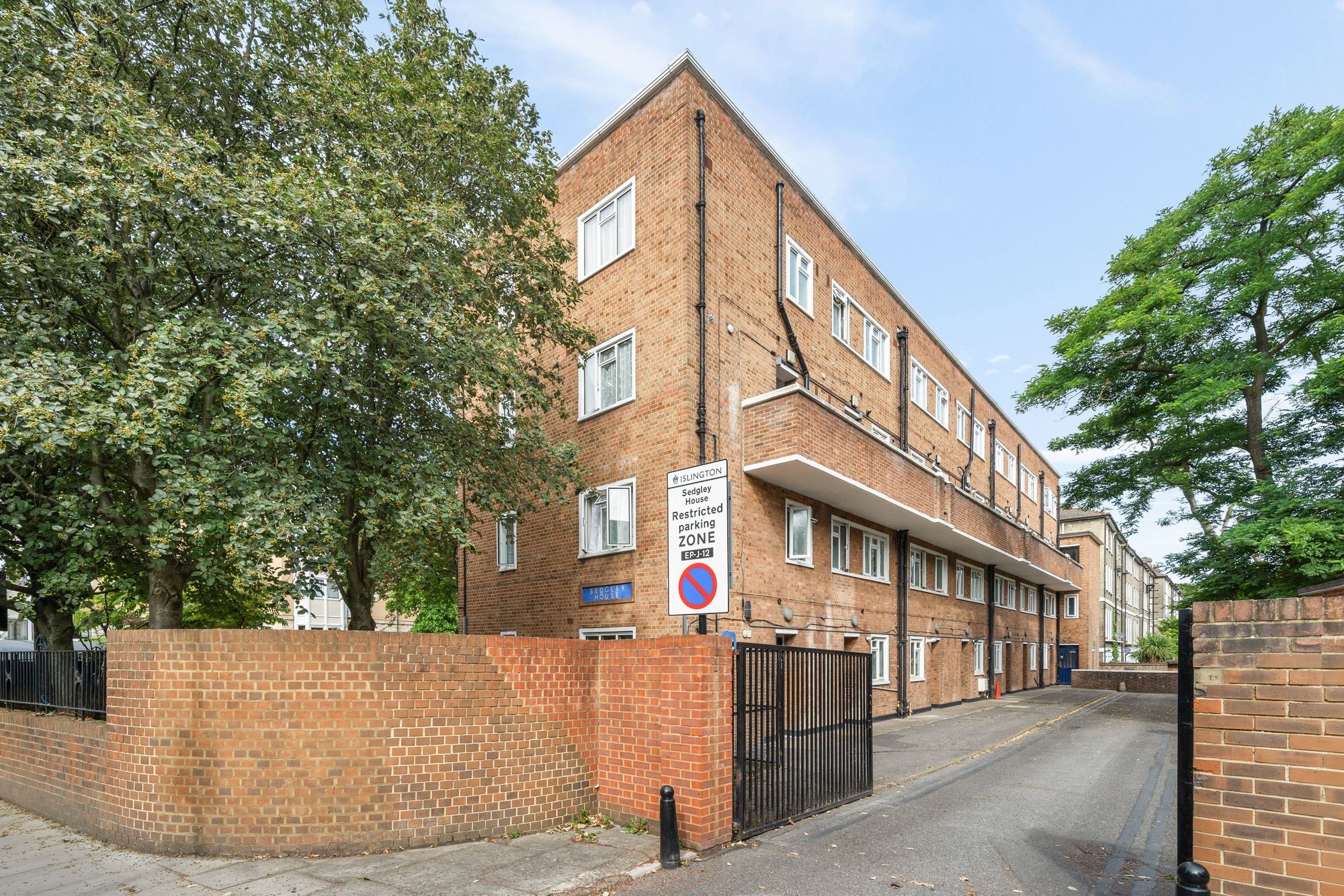 Images for Wray Crescent, Sedgley House Wray Crescent, N4 EAID:2092695728 BID:d78cdad6-8851-45ca-b966-38a91e6bb6bf