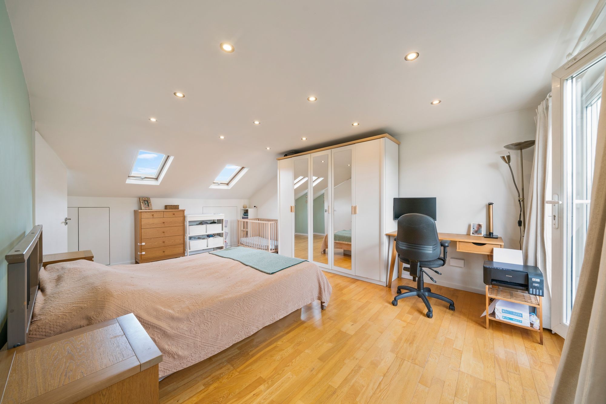 Wray Crescent, London, N4