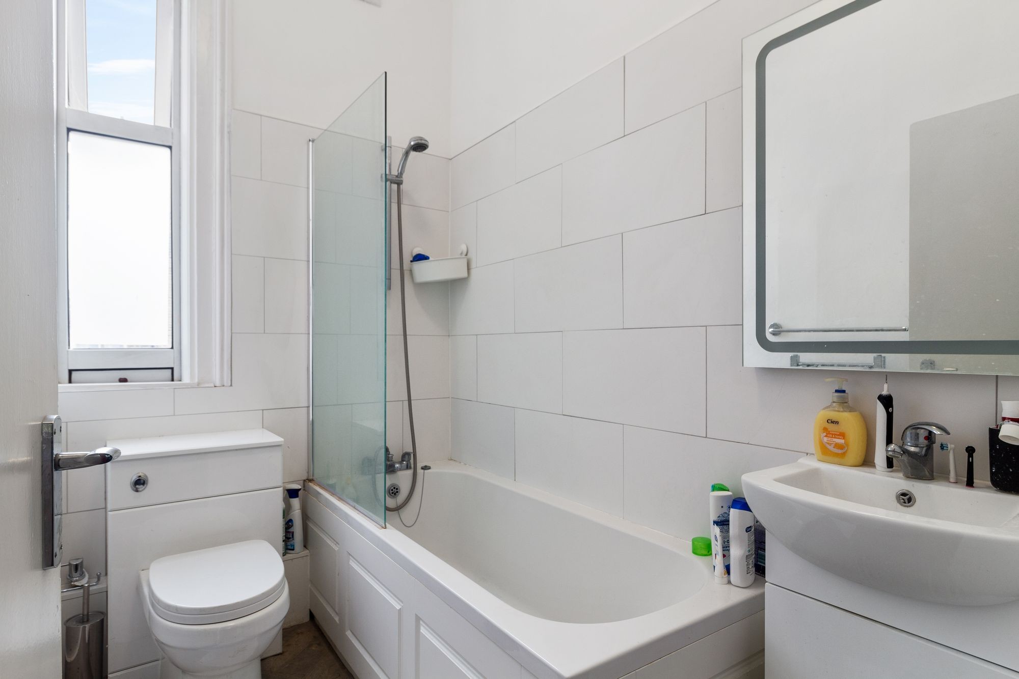 Images for Kingsdown Road, London, N19 EAID:2092695728 BID:a6721746-bd1f-4561-86df-c186f35b52e2