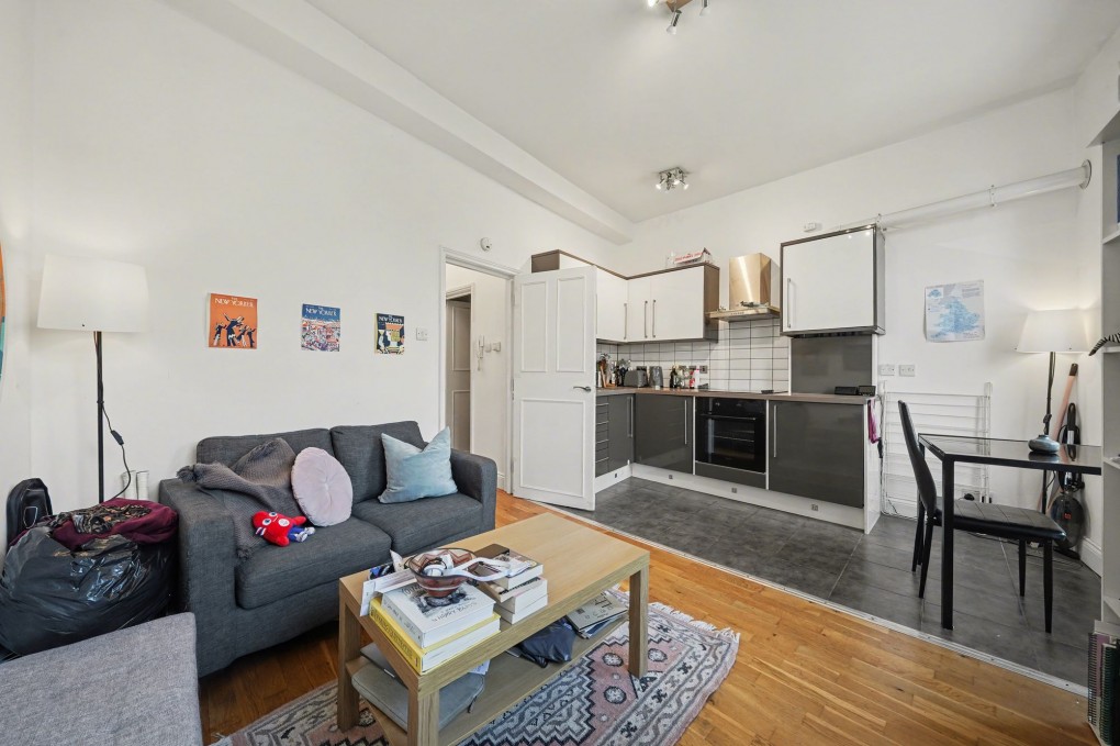 View Full Details for Holloway Road, London, N19 - EAID:2092695728, BID:a6721746-bd1f-4561-86df-c186f35b52e2