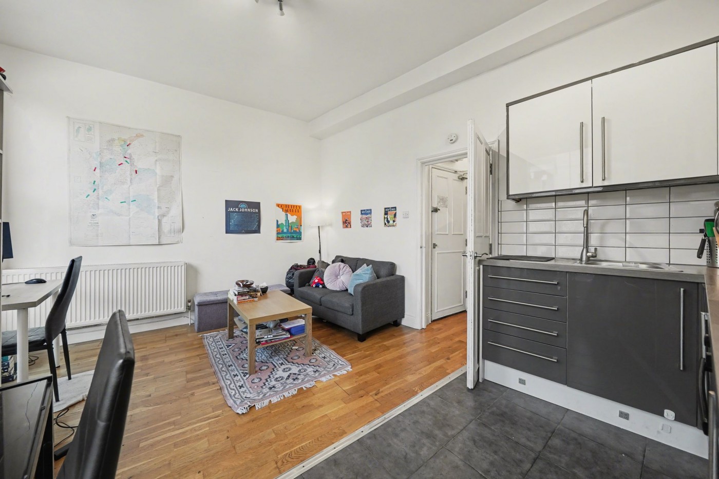 Images for Holloway Road, London, N19 EAID:2092695728 BID:a6721746-bd1f-4561-86df-c186f35b52e2