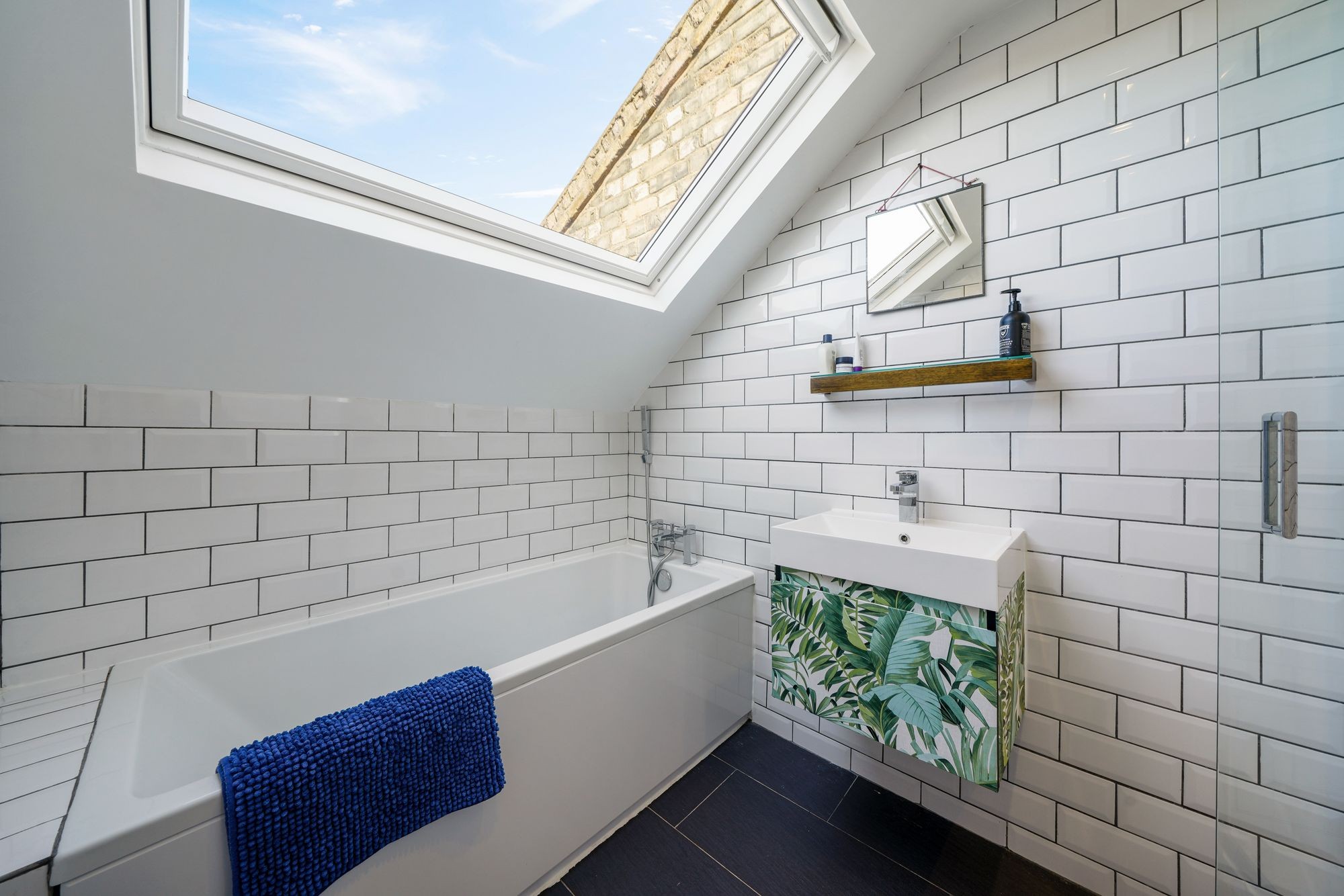 Images for Sparsholt Road, London, N19 EAID:2092695728 BID:d78cdad6-8851-45ca-b966-38a91e6bb6bf