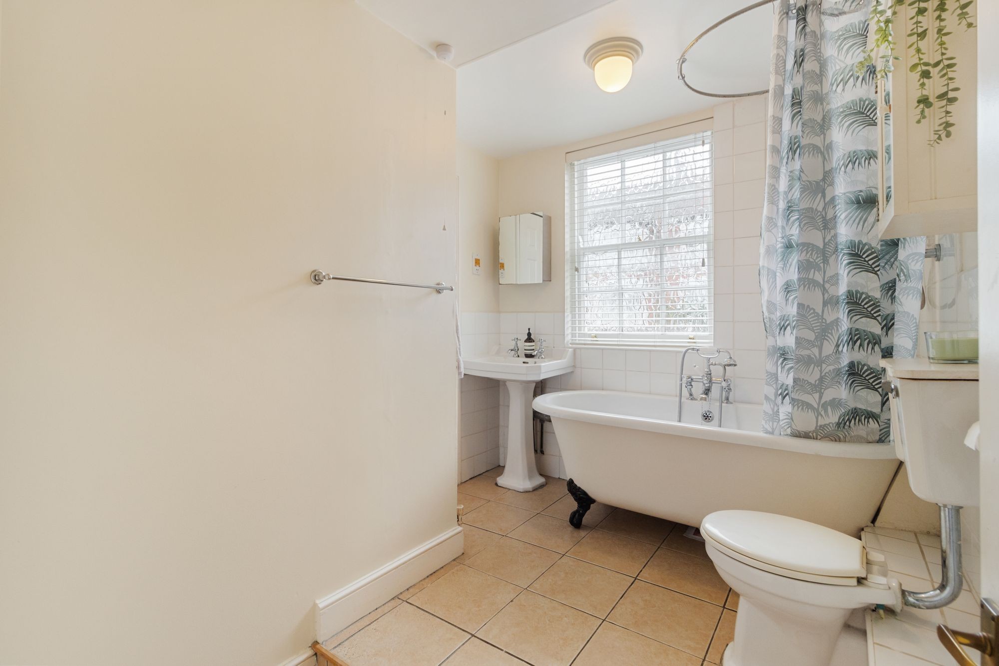 Images for Stapleton Hall Road, London, N4 EAID:2092695728 BID:d78cdad6-8851-45ca-b966-38a91e6bb6bf