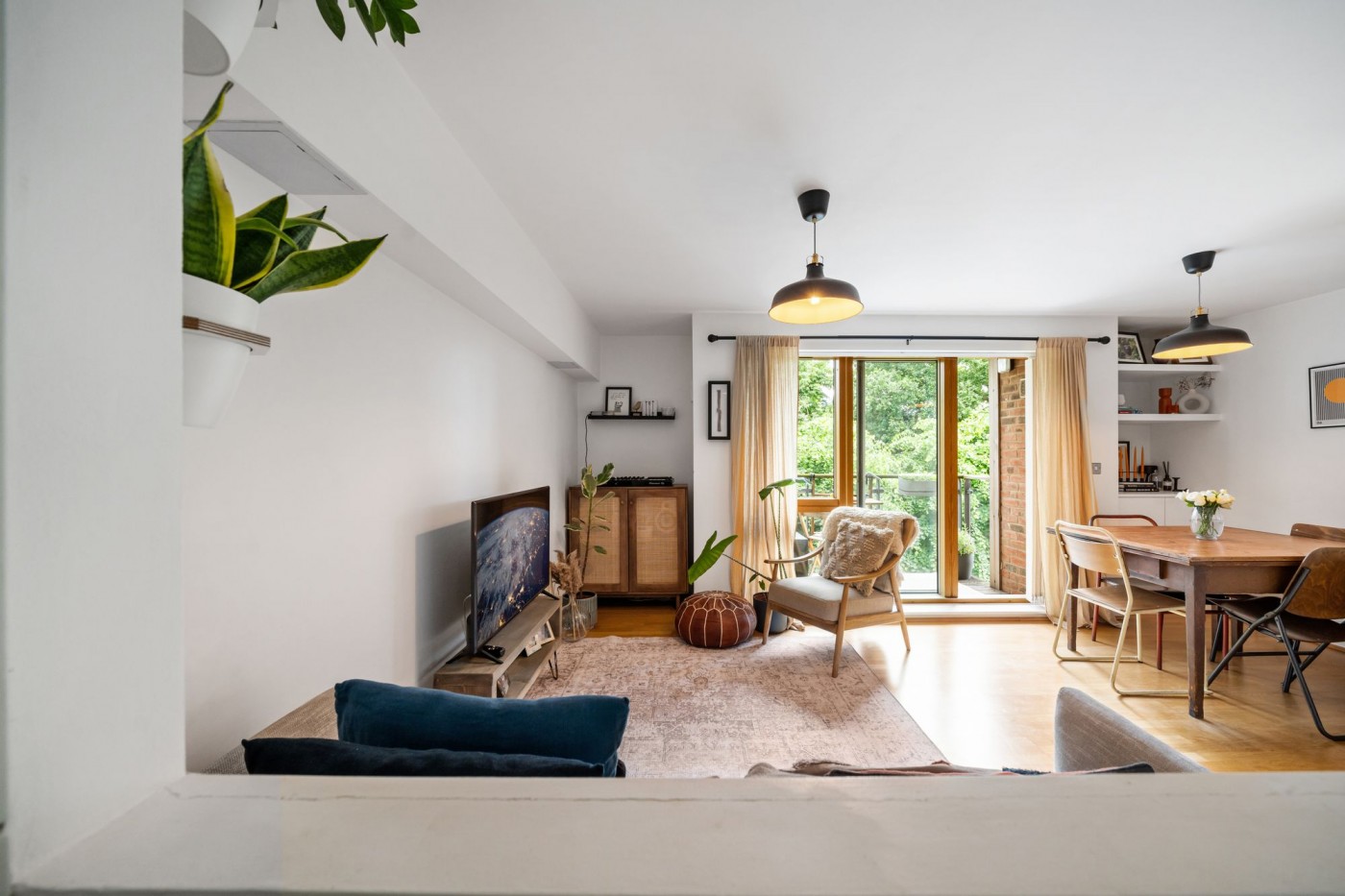 Images for Dickenson Road, London, N8 EAID:2092695728 BID:d78cdad6-8851-45ca-b966-38a91e6bb6bf
