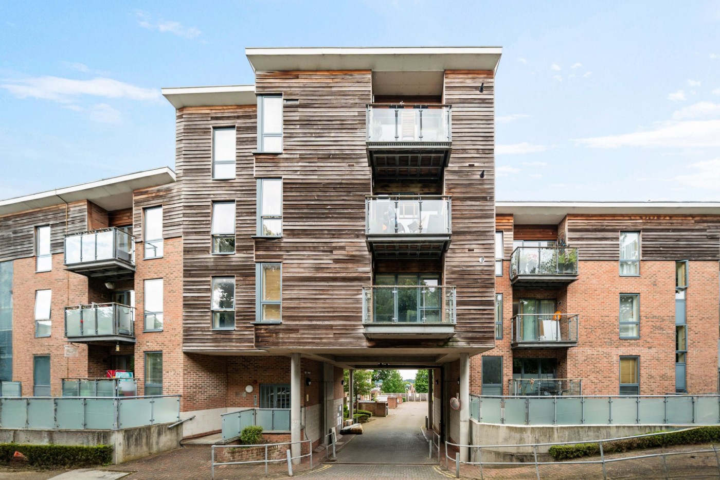 Images for Dickenson Road, London, N8 EAID:2092695728 BID:d78cdad6-8851-45ca-b966-38a91e6bb6bf