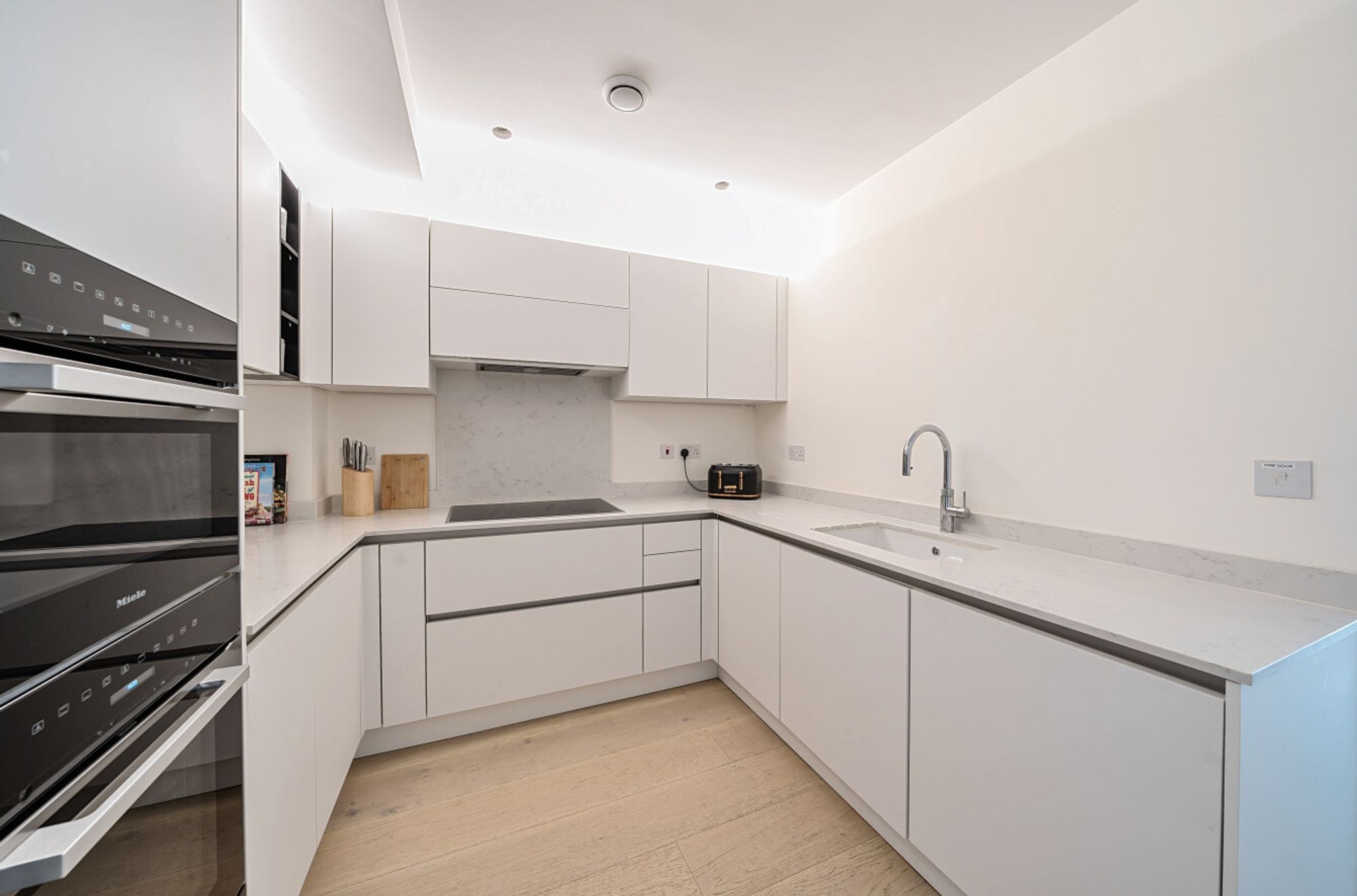 Images for Highgate Road, London, NW5 EAID:2092695728 BID:a6721746-bd1f-4561-86df-c186f35b52e2