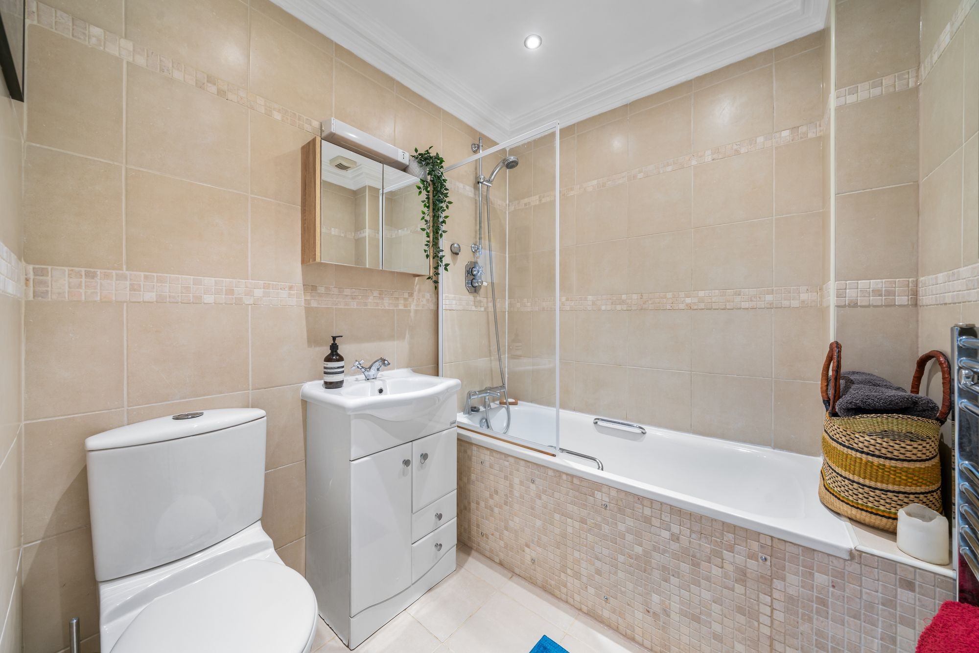 Images for Holloway Road, London, N19 EAID:2092695728 BID:a6721746-bd1f-4561-86df-c186f35b52e2