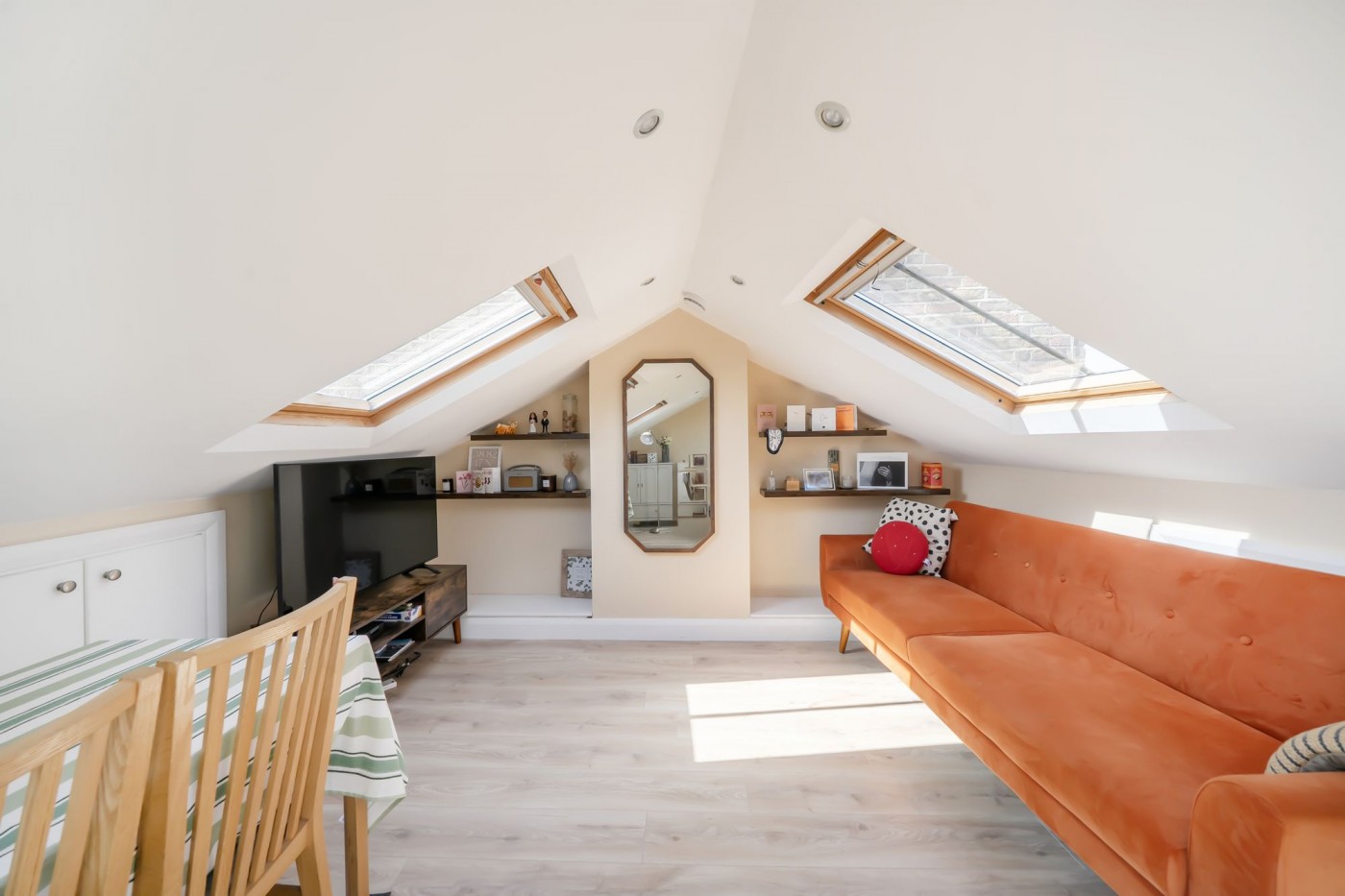 Images for Kingsdown Road, London, N19 EAID:2092695728 BID:a6721746-bd1f-4561-86df-c186f35b52e2