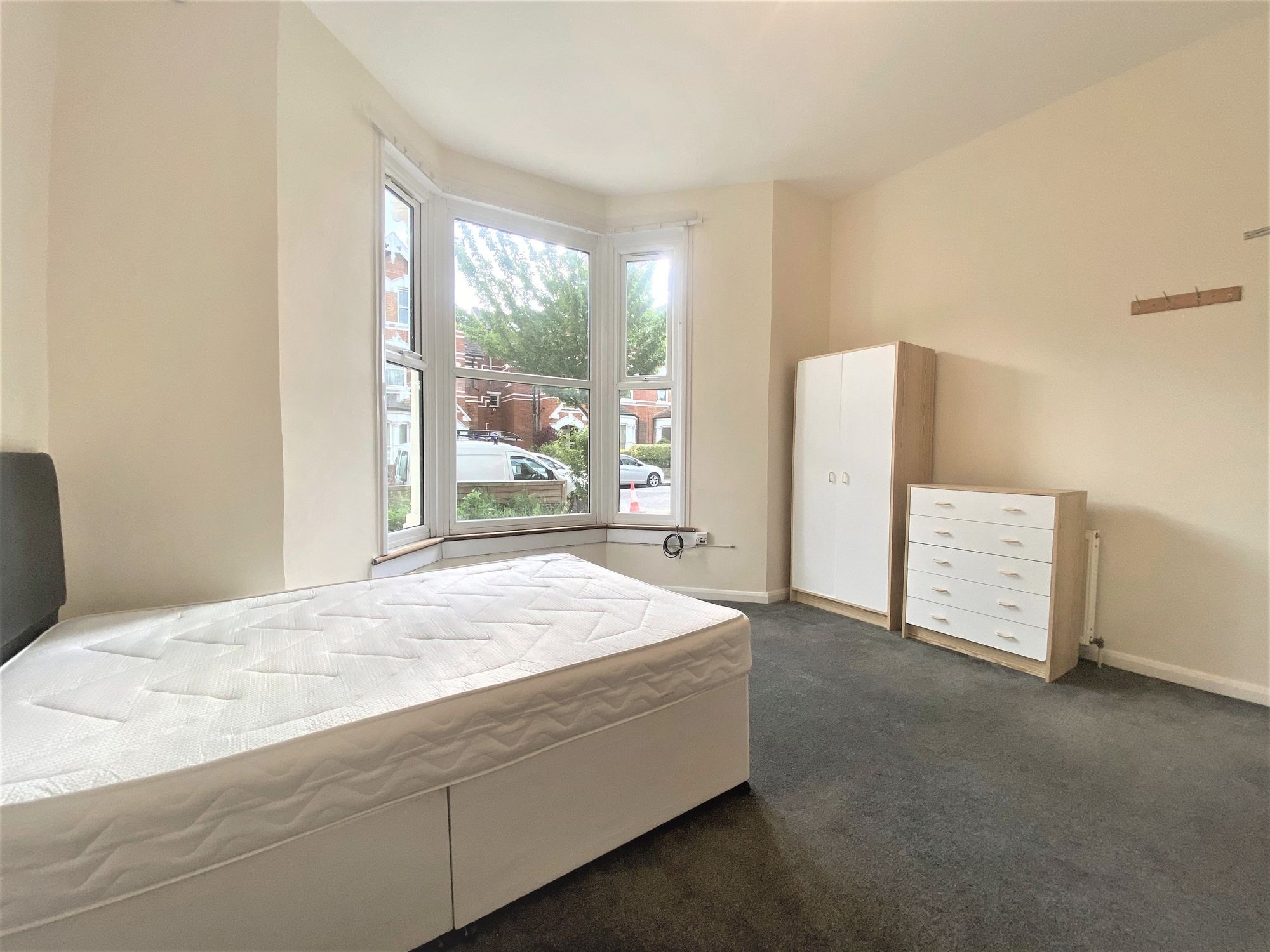 Images for Victoria Road, London, N4 EAID:2092695728 BID:d78cdad6-8851-45ca-b966-38a91e6bb6bf