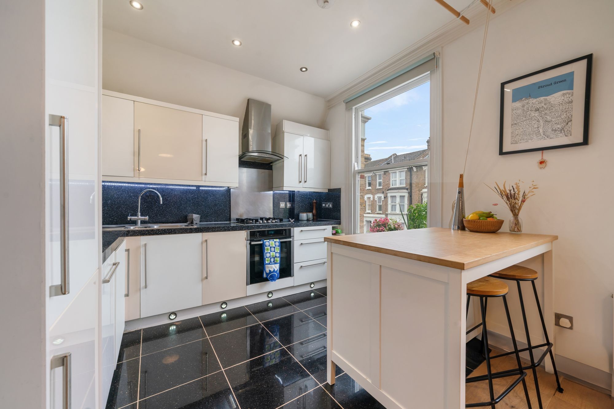 Images for Lorne Road, London, N4 EAID:2092695728 BID:d78cdad6-8851-45ca-b966-38a91e6bb6bf