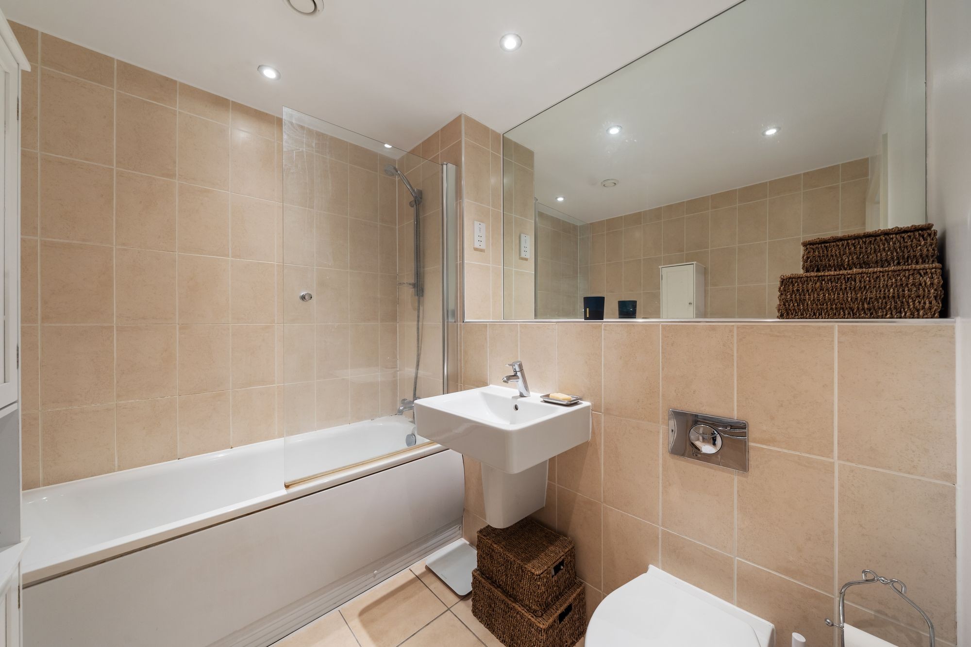 Images for Highbury Stadium Square, London, N5 EAID:2092695728 BID:03b1b085-2c4d-4c75-8eea-20939b8639ac