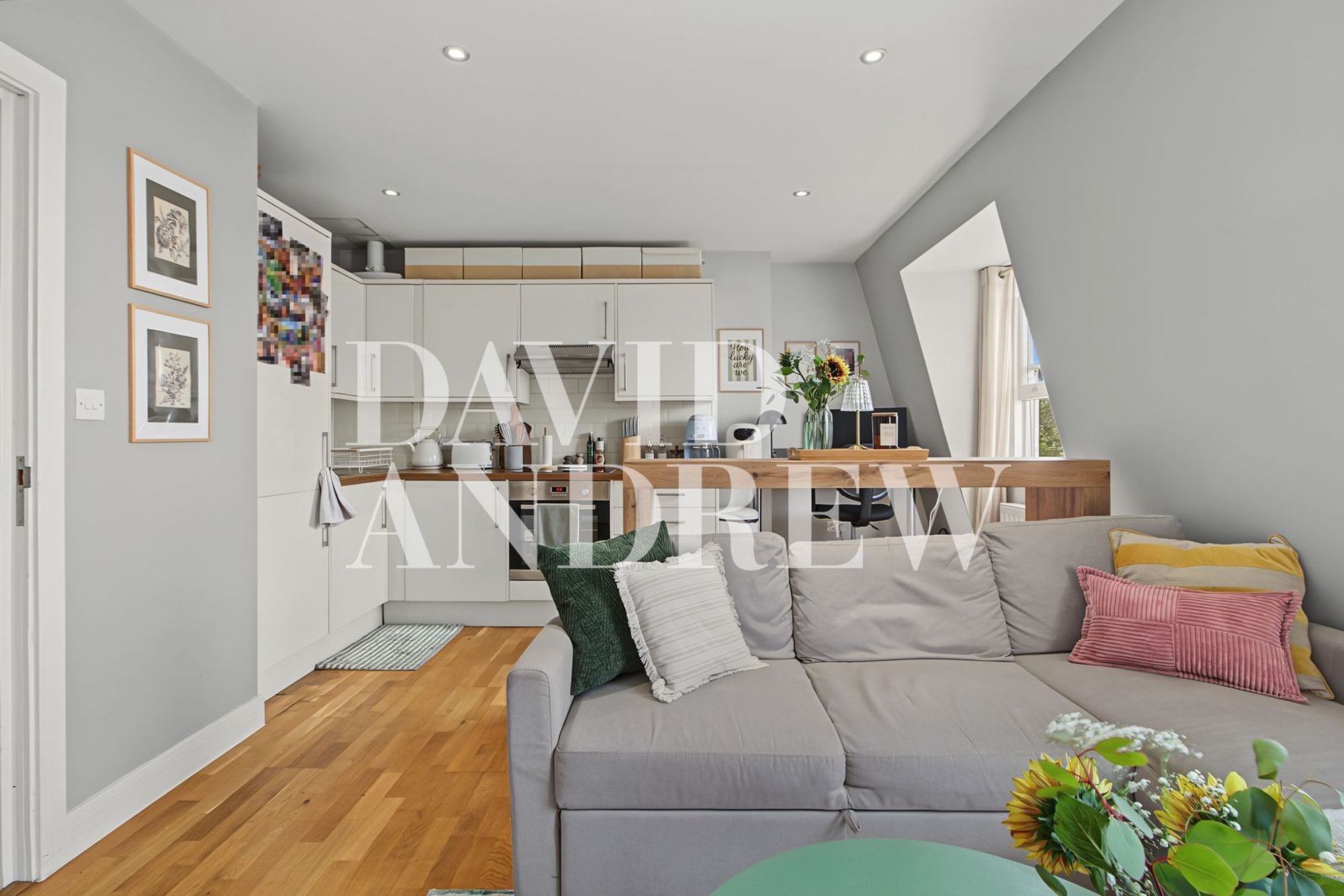 Images for Upper Street, London, N1 EAID:2092695728 BID:03b1b085-2c4d-4c75-8eea-20939b8639ac