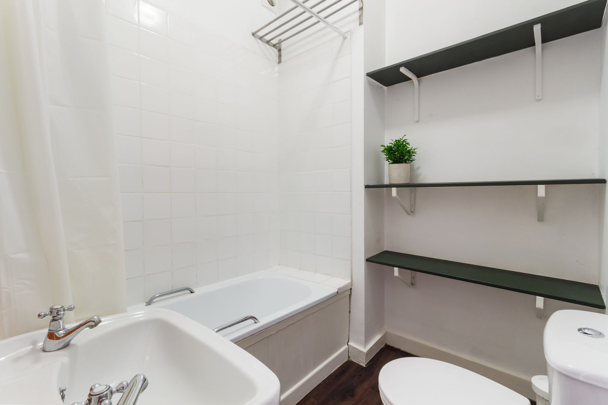 Images for Birnam Road, London, N4 EAID:2092695728 BID:d78cdad6-8851-45ca-b966-38a91e6bb6bf