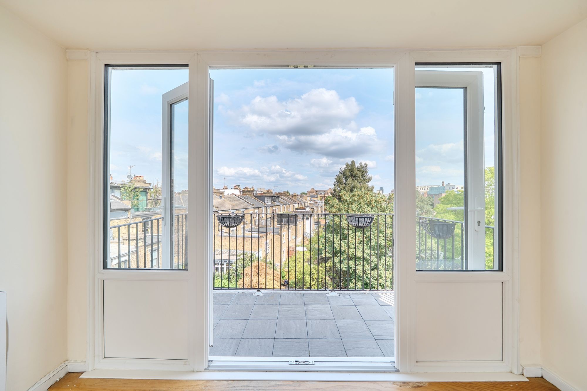 Images for 9 Highwood Road, London, N19 EAID:2092695728 BID:a6721746-bd1f-4561-86df-c186f35b52e2