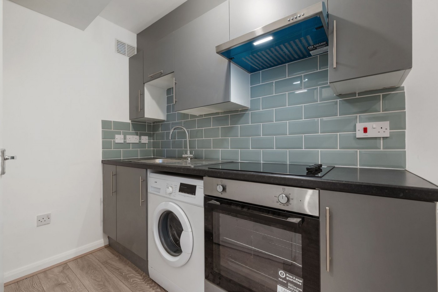 Images for Oakleigh Road North, London, N20 EAID:2092695728 BID:d78cdad6-8851-45ca-b966-38a91e6bb6bf