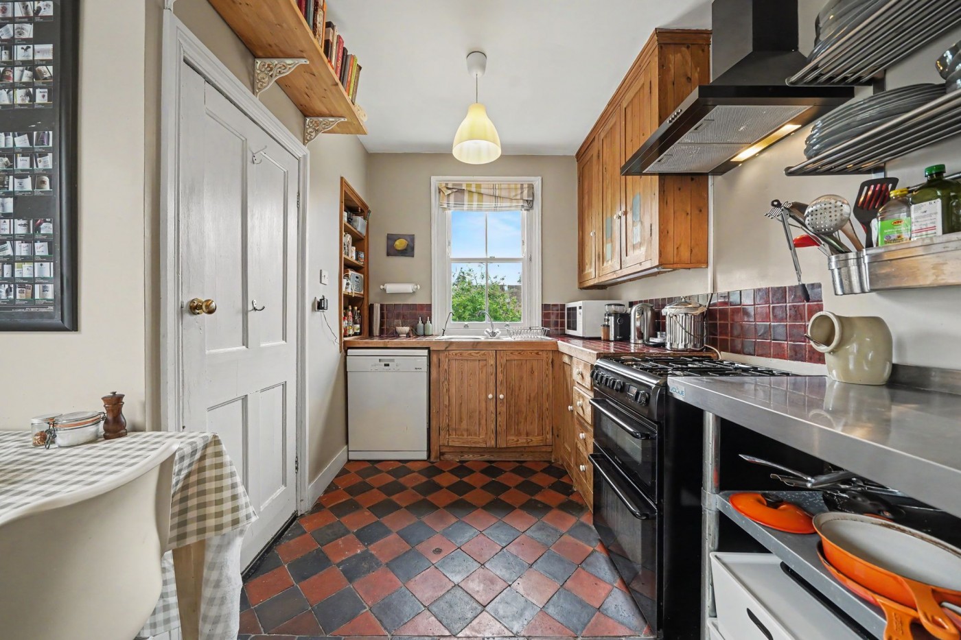 Images for Falkland Road, London, N8 EAID:2092695728 BID:a6721746-bd1f-4561-86df-c186f35b52e2