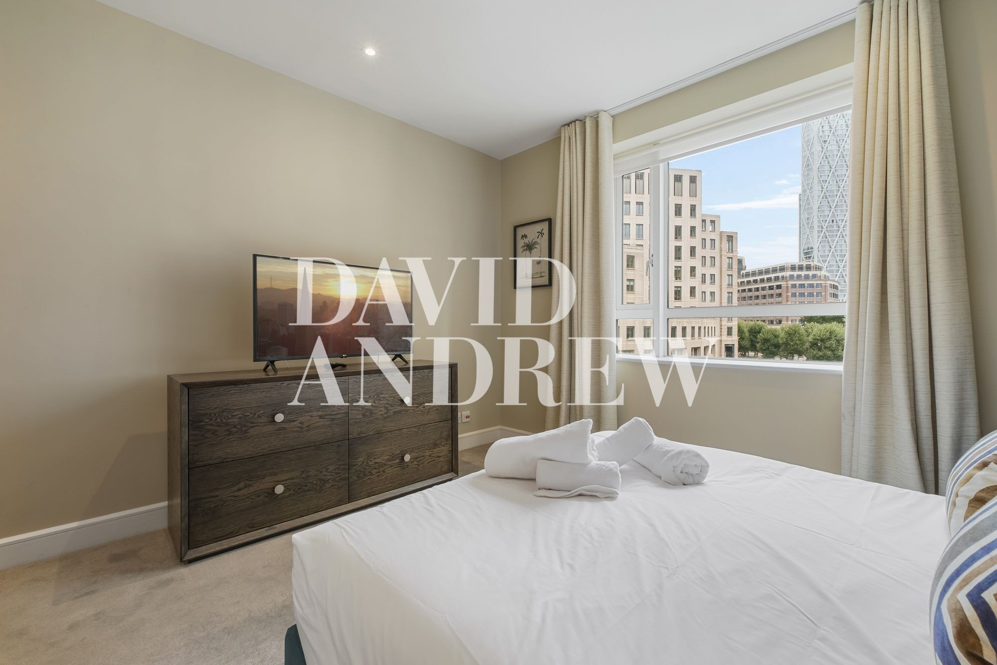 Images for Westferry Circus, London, E14 EAID:2092695728 BID:03b1b085-2c4d-4c75-8eea-20939b8639ac