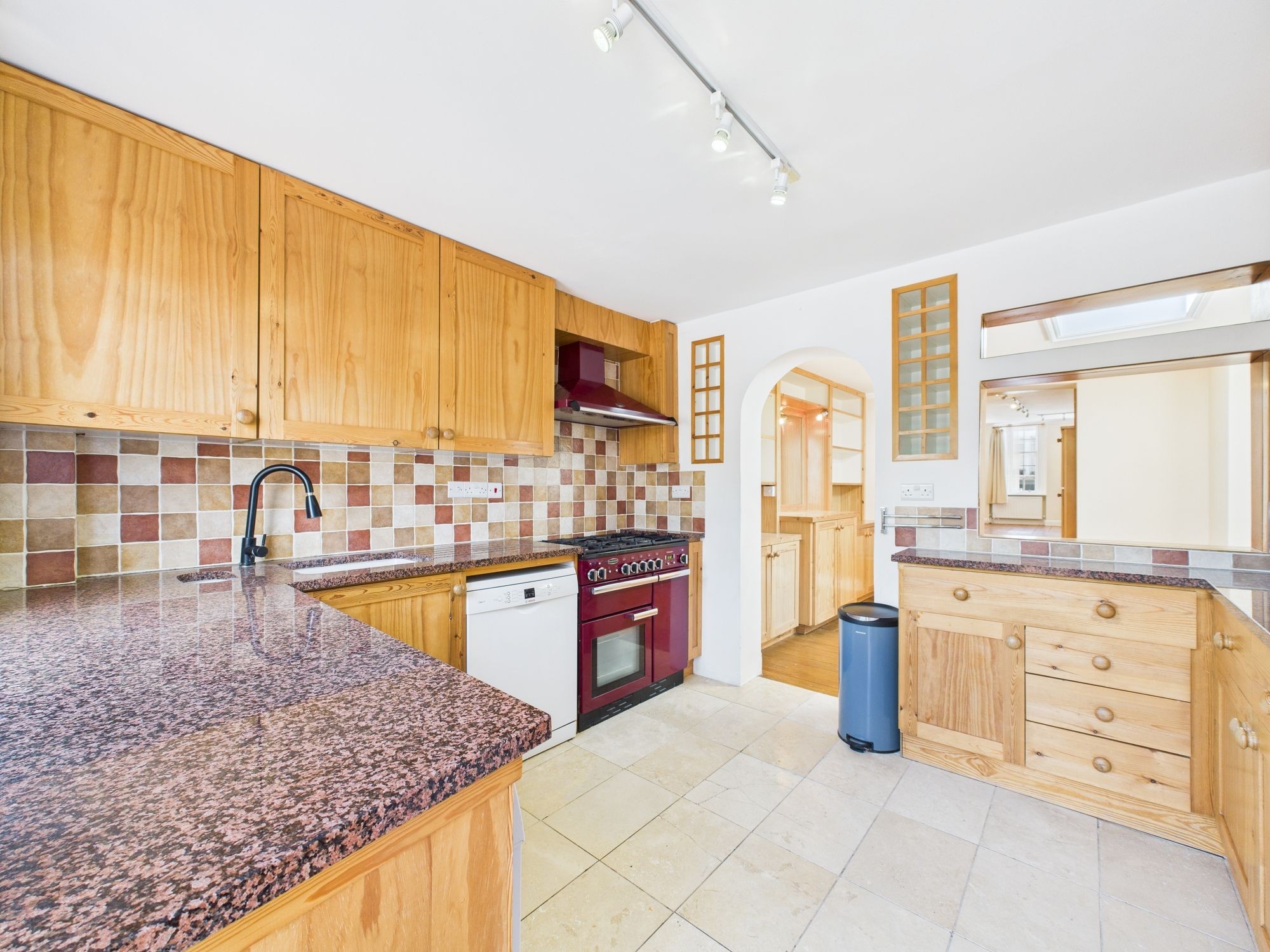 Images for Highgate High Street, London, N6 EAID:2092695728 BID:a6721746-bd1f-4561-86df-c186f35b52e2