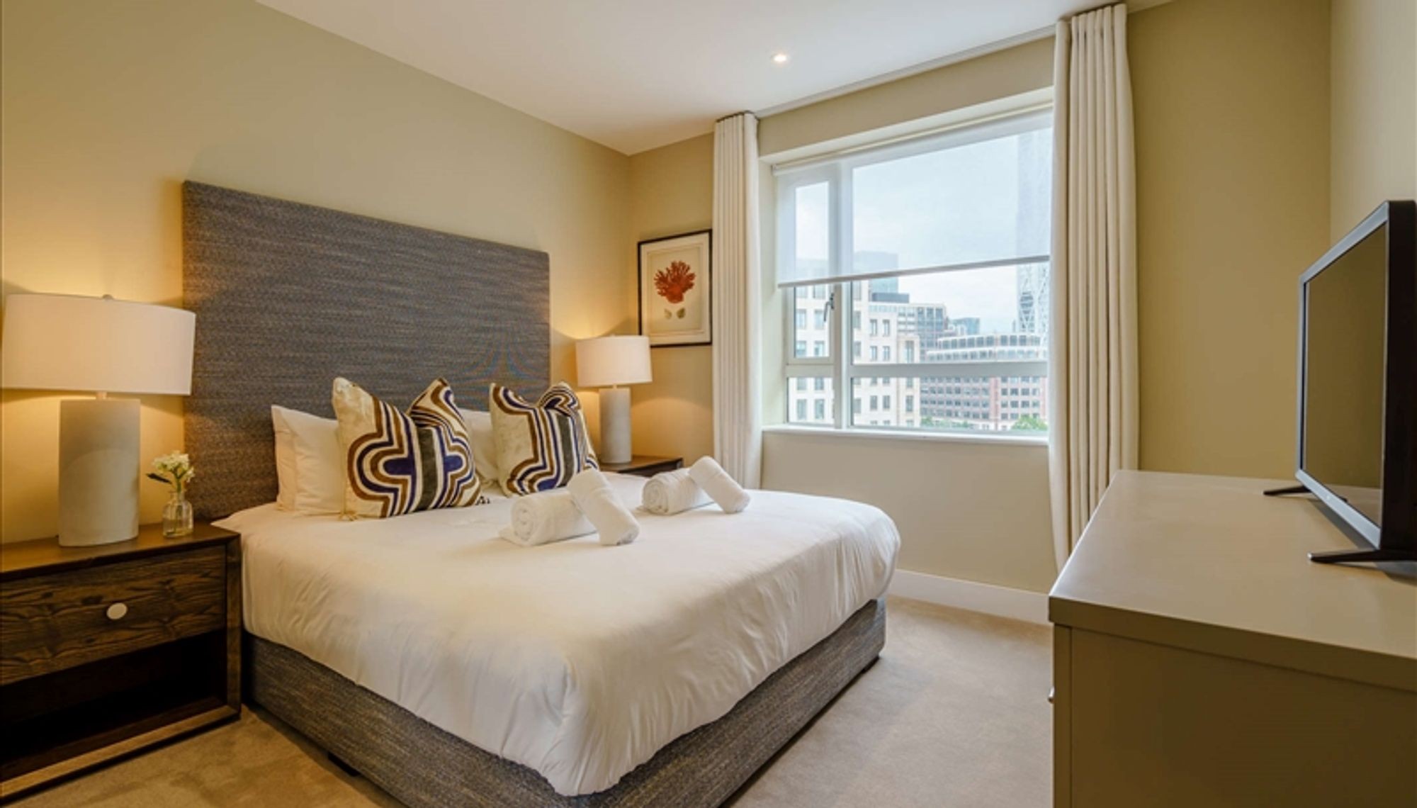 Images for Westferry Circus, London, E14 EAID:2092695728 BID:03b1b085-2c4d-4c75-8eea-20939b8639ac